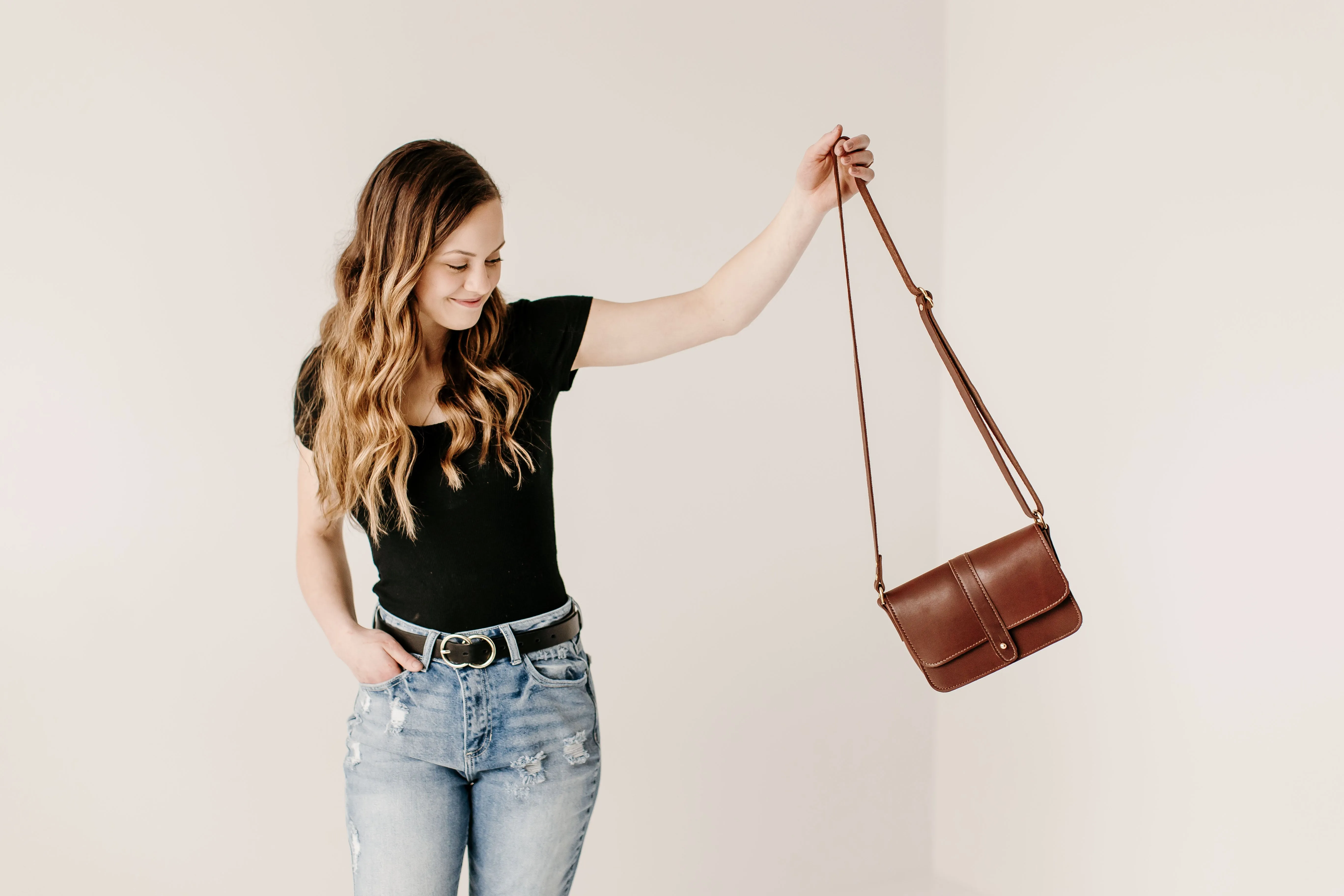 Lancaster 5-Pocket Crossbody - Image 5