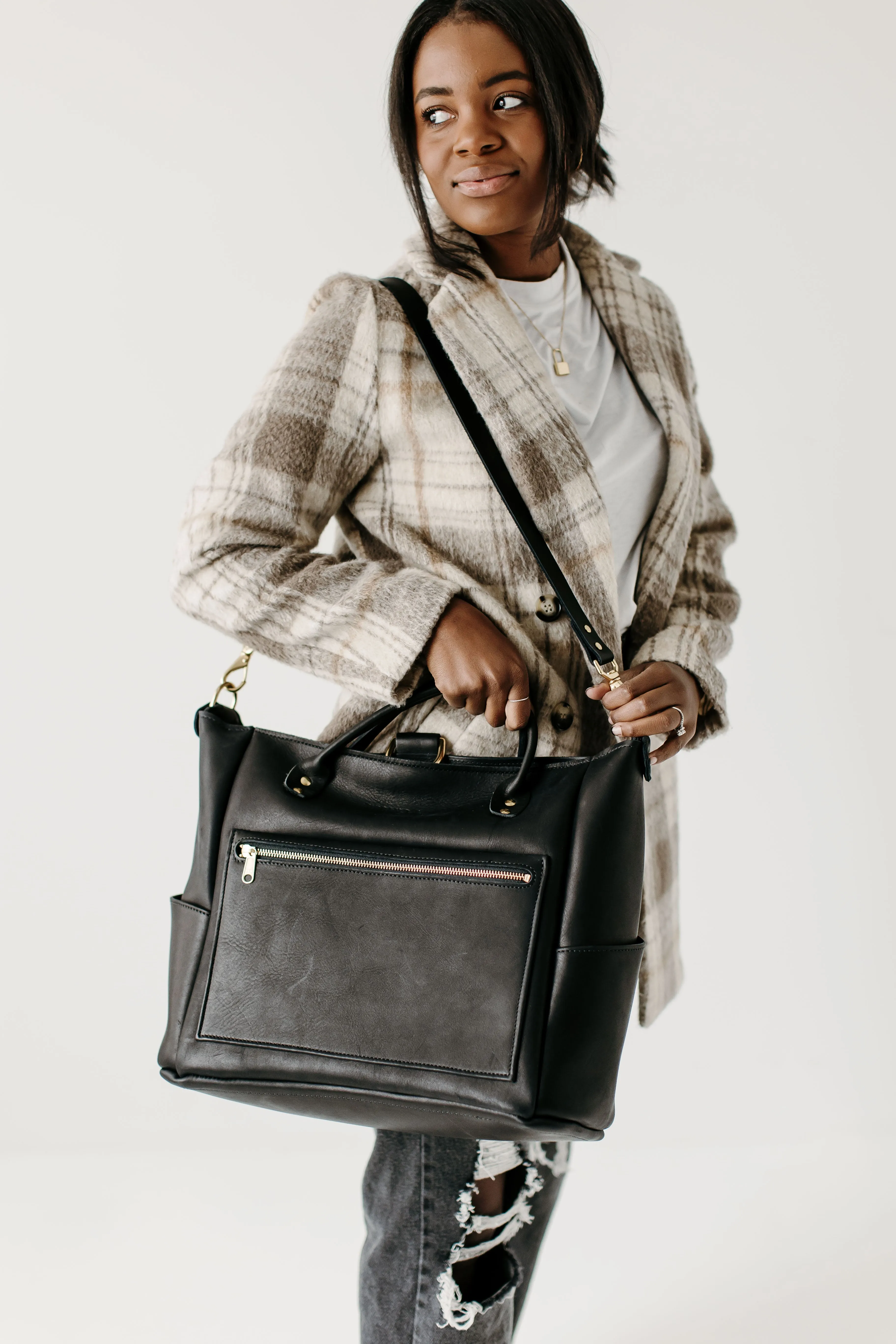 Legacy Voyager Tote Bag - Image 9