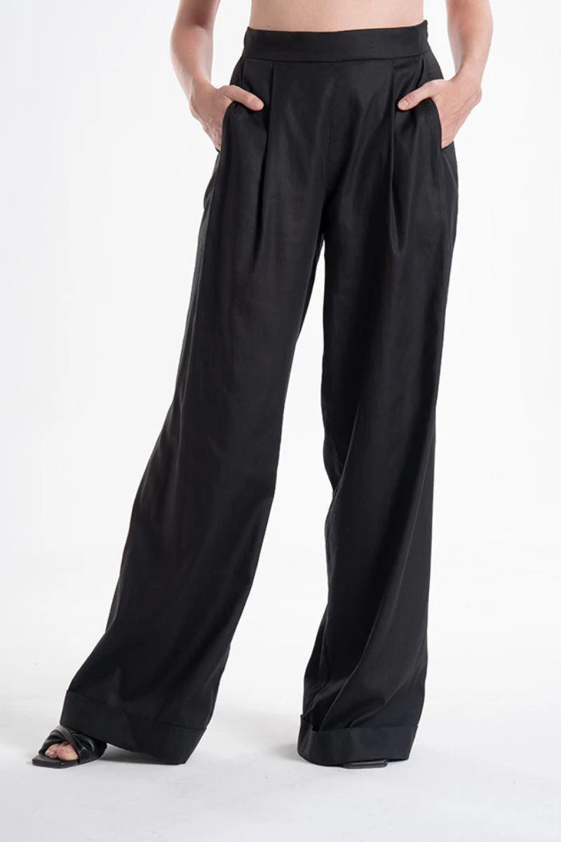 Lightweight And Breathable Deep Black Set With Maxi Button Down And Palazzo Pants - Image 6