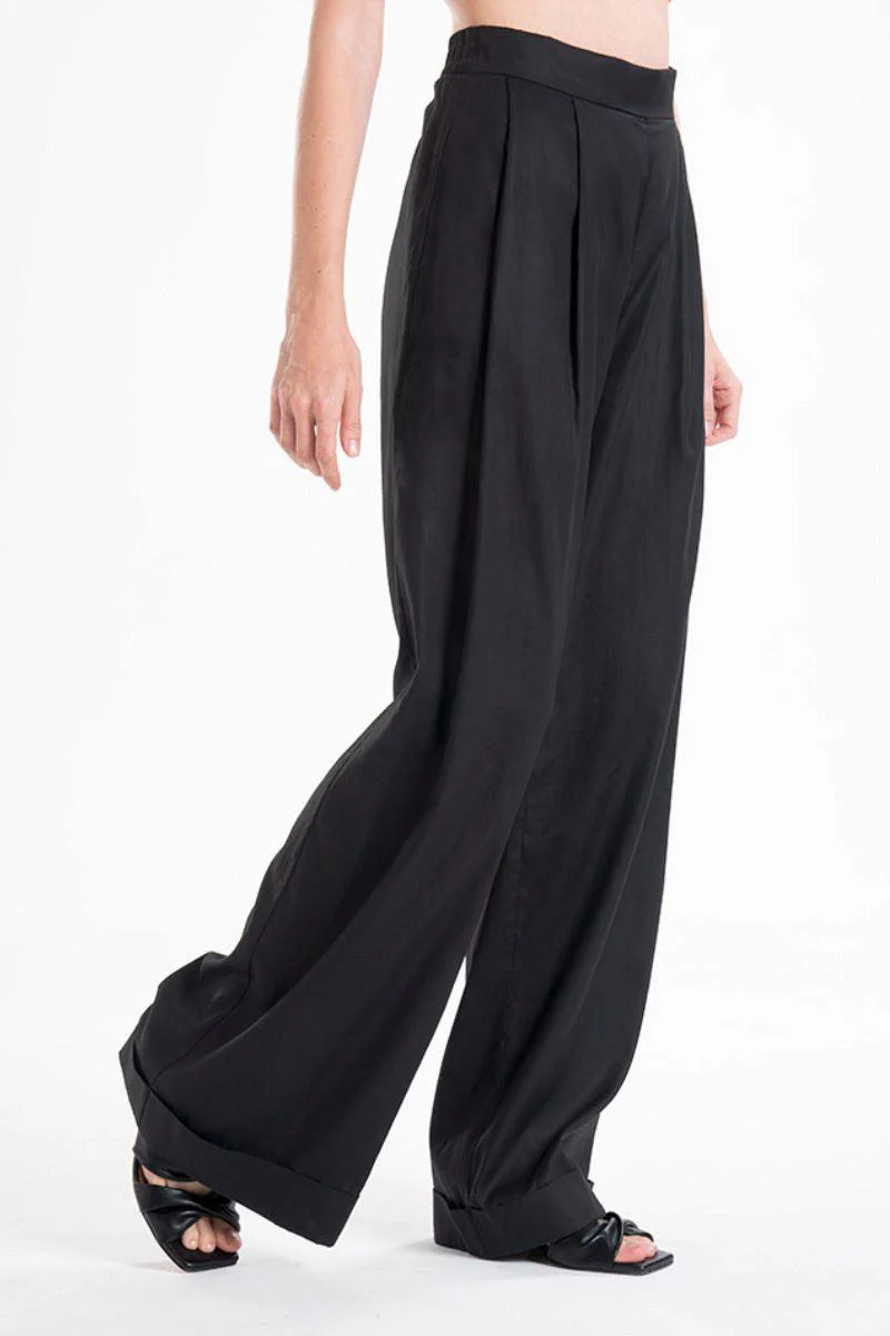 Lightweight And Breathable Deep Black Set With Maxi Button Down And Palazzo Pants - Image 7