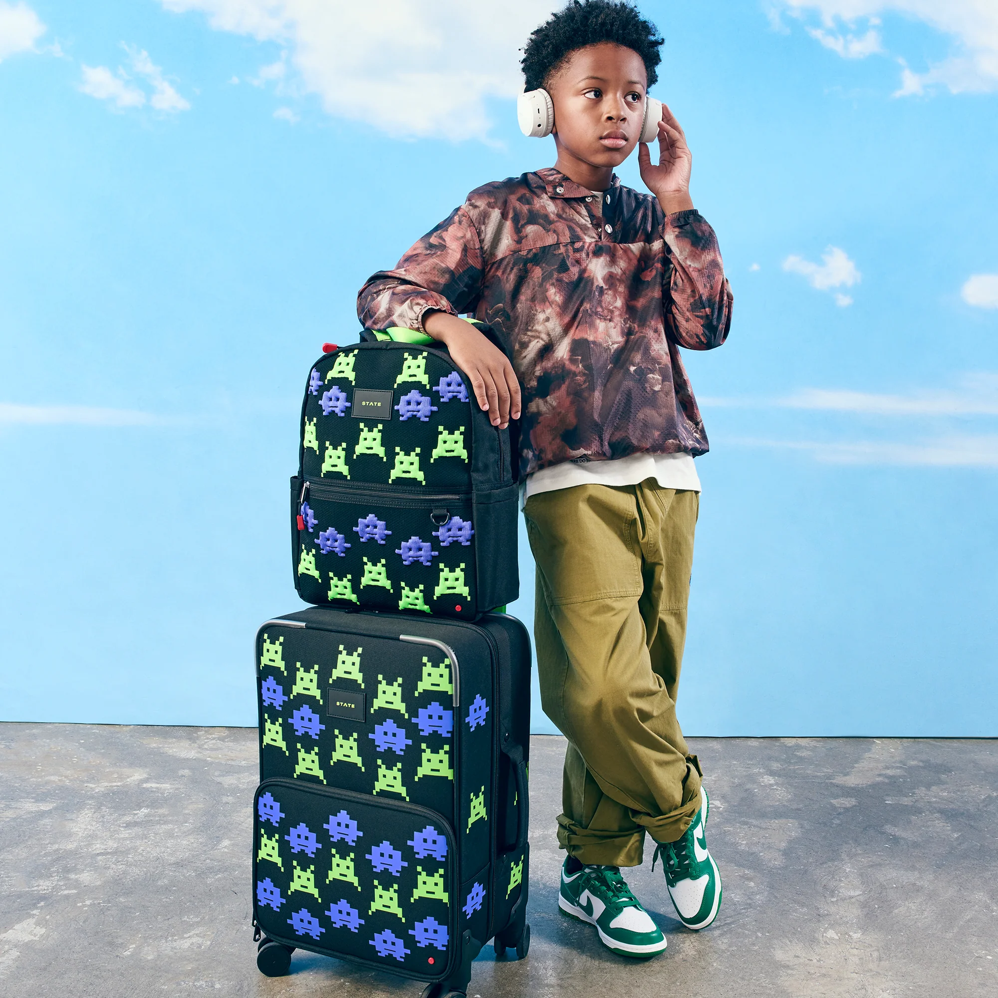 Logan Kids Carry-On Suitcase - Image 2