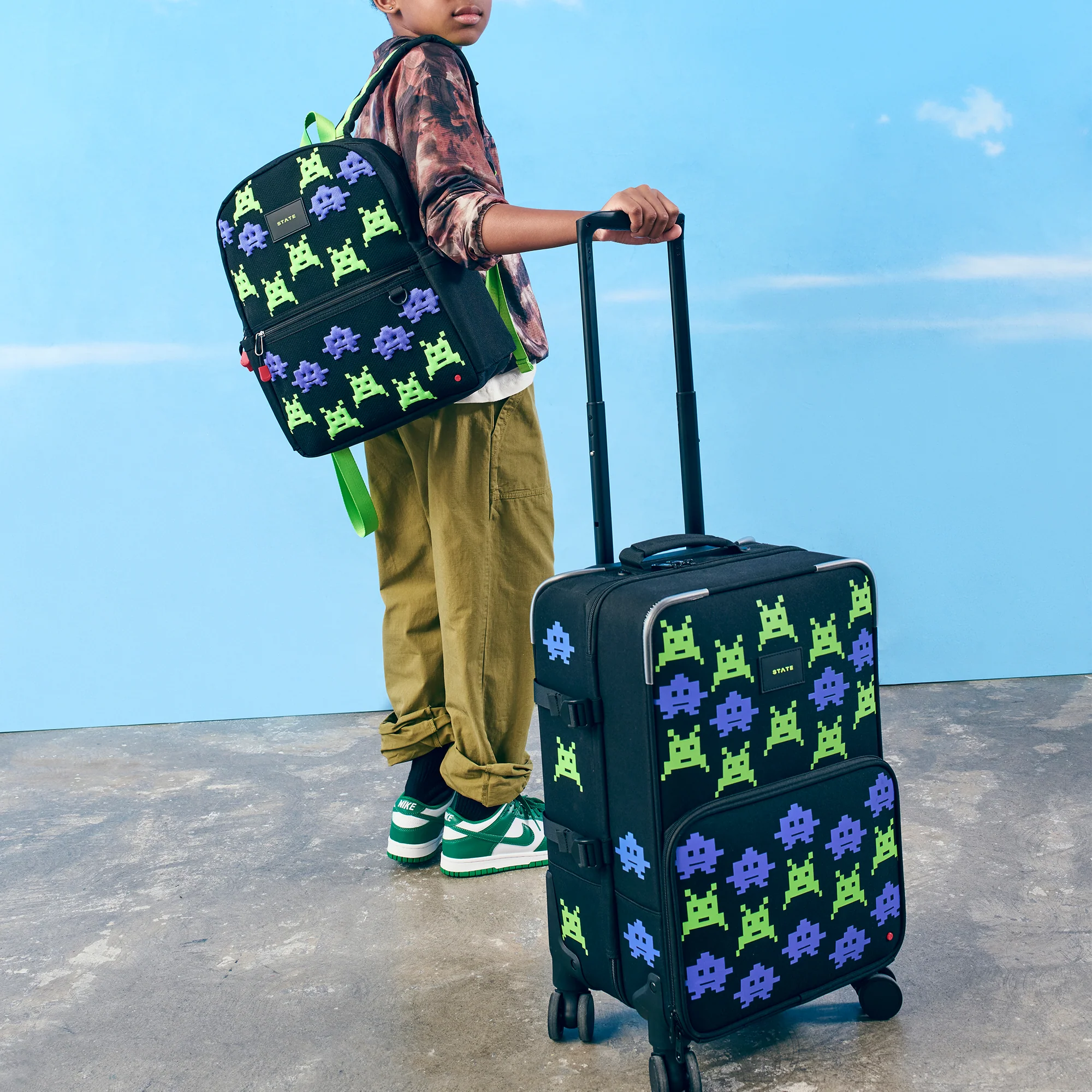 Logan Kids Carry-On Suitcase - Image 5