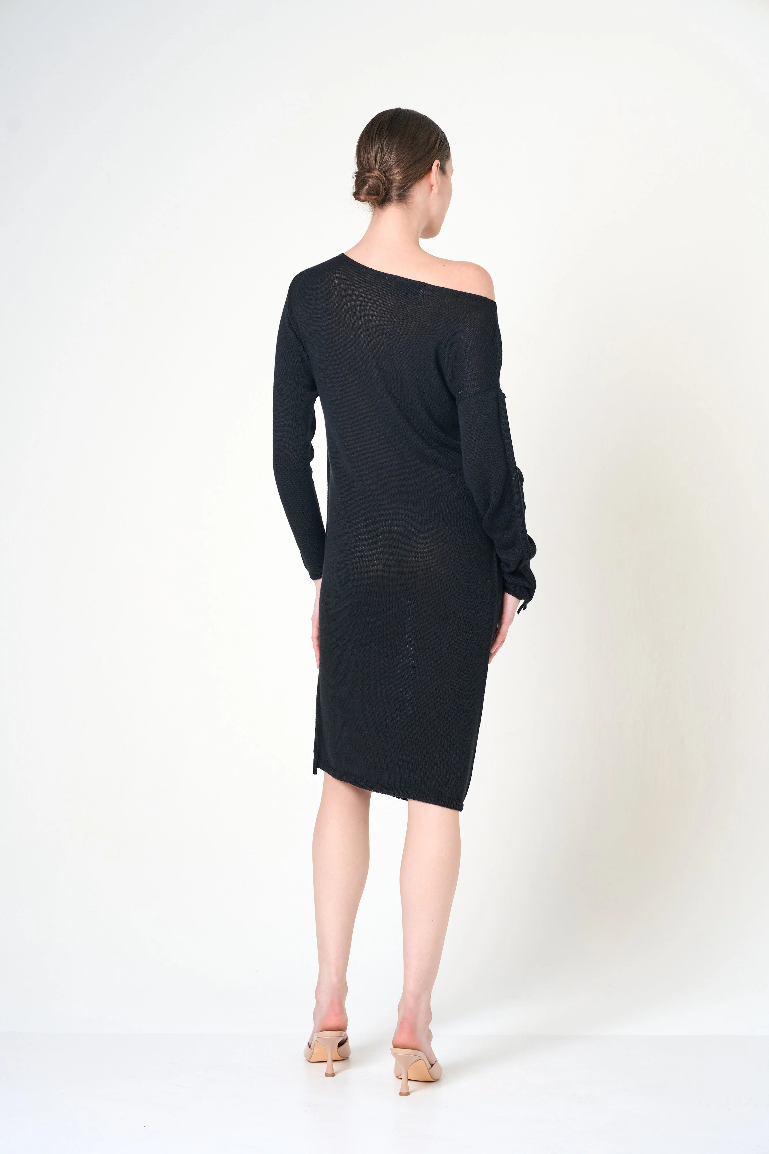 Long Sleeve Dress in Black - Image 2