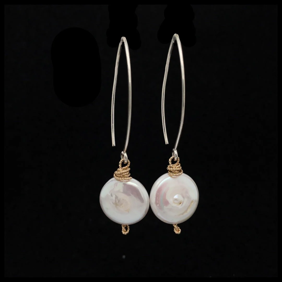 Luna Pearl Earrings - Image 2