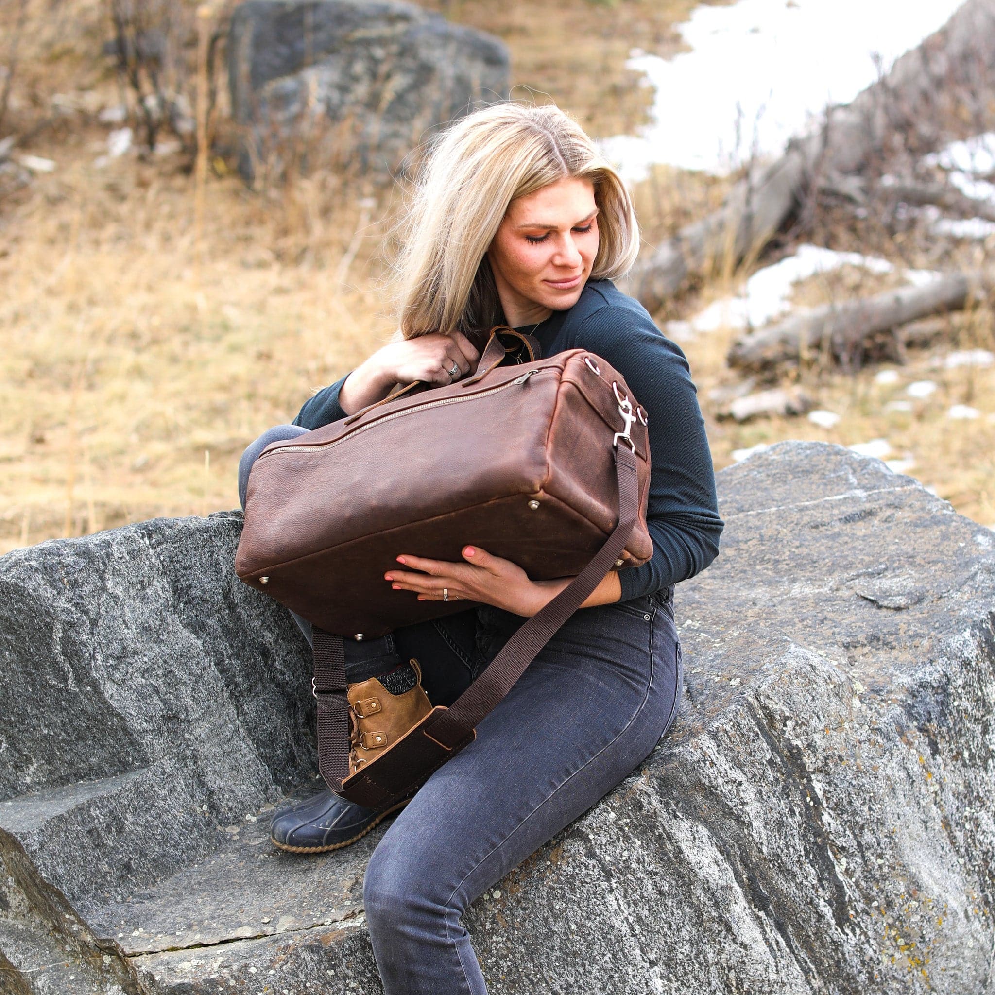 Luxury Leather Duffel Bag - Image 7