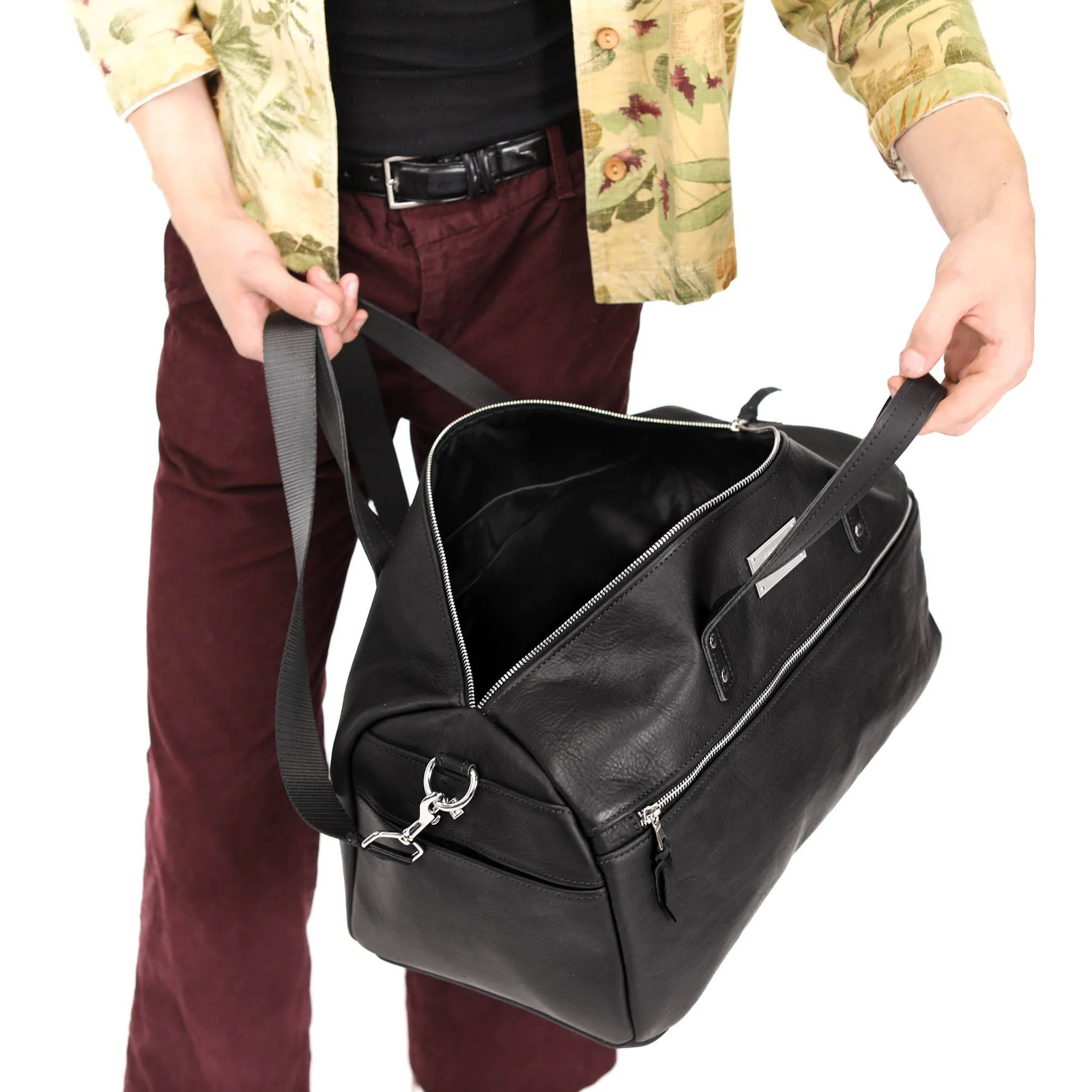 Luxury Leather Duffel Bag - Image 9
