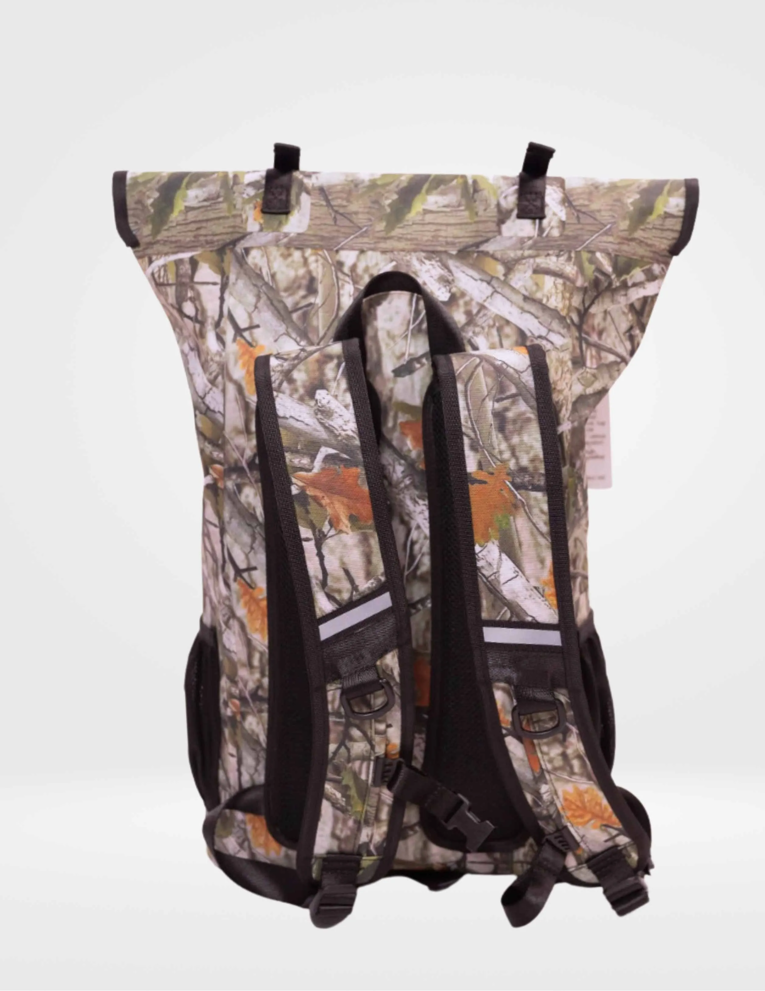 MagnaGuard-Auto-Sealing Backpack Cooler - Forest Camo - Image 5