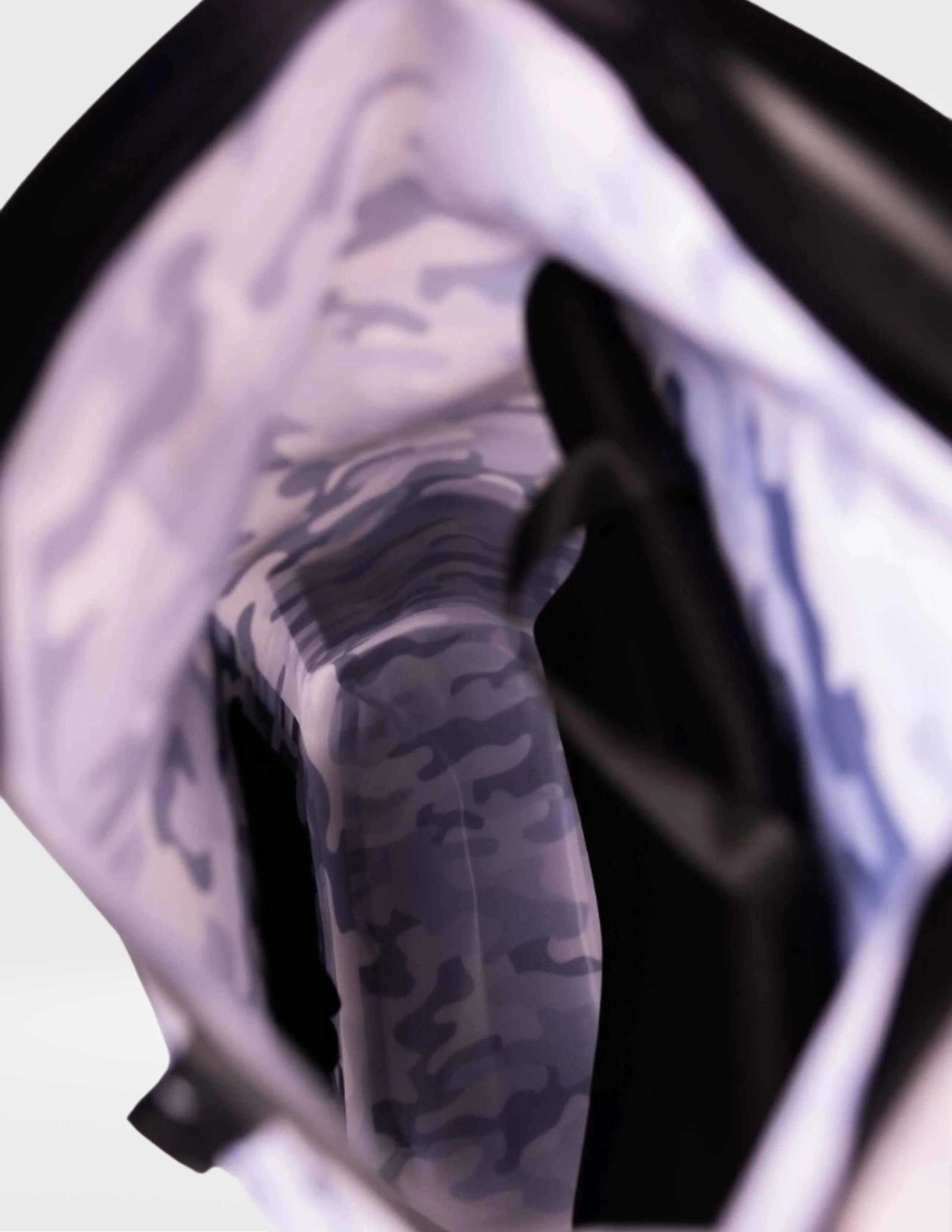 MagnaGuard-Auto-Sealing Dry Bag - Snow Camo - Image 4