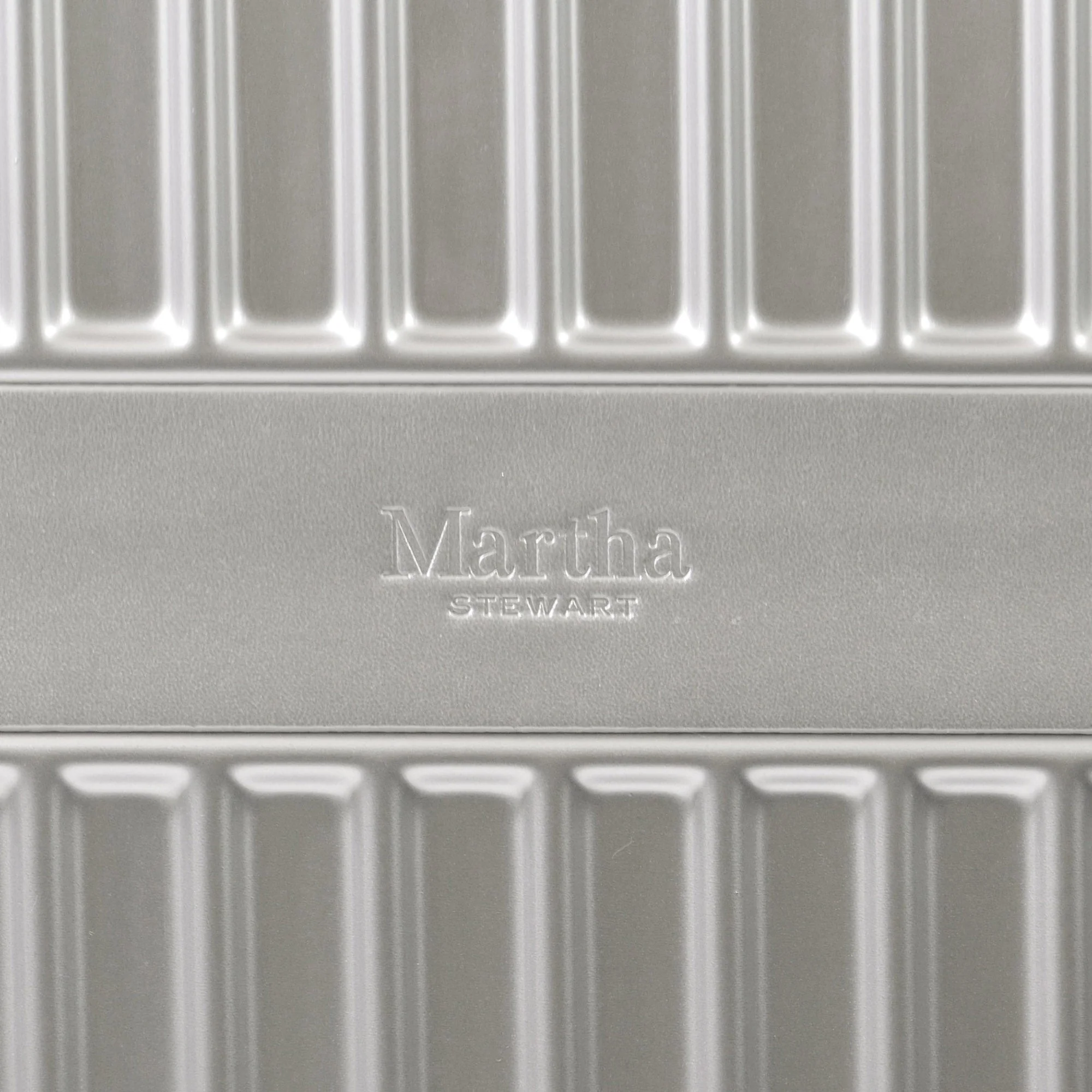 Martha Stewart The Bedford 3-Piece Hardcase Luggage Set - Image 6