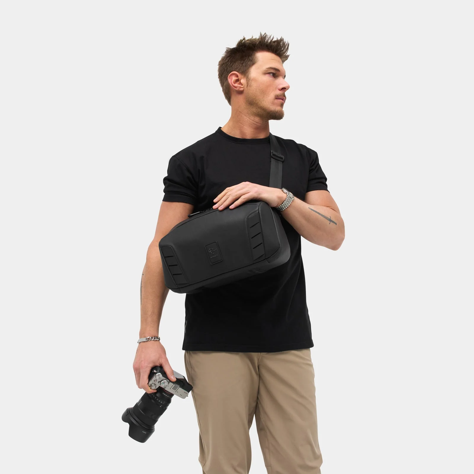 McKinnon Camera Sling 8L - Image 12