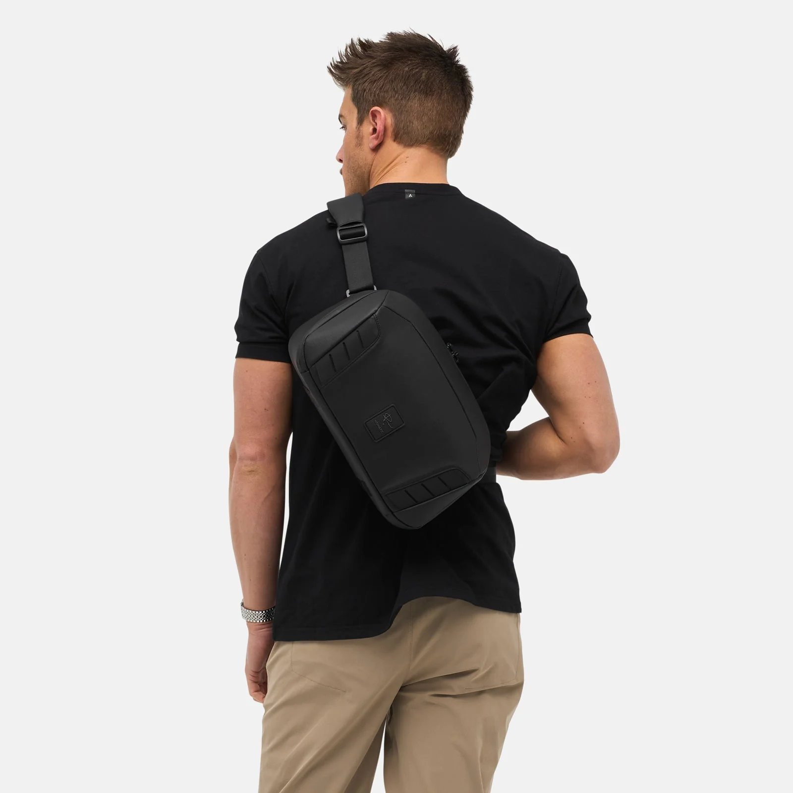 McKinnon Camera Sling 8L - Image 13