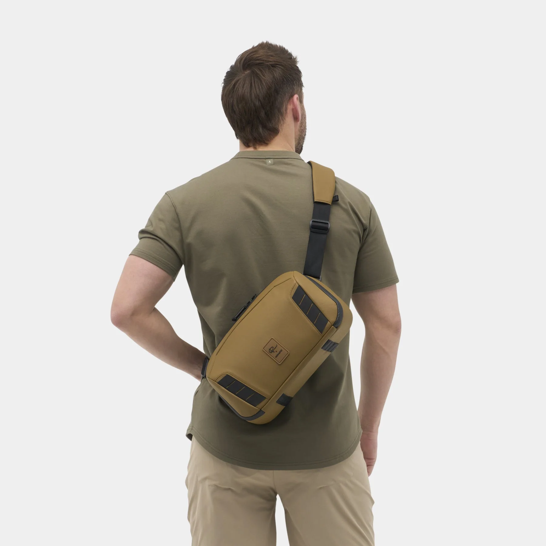 McKinnon Camera Sling 8L - Image 2