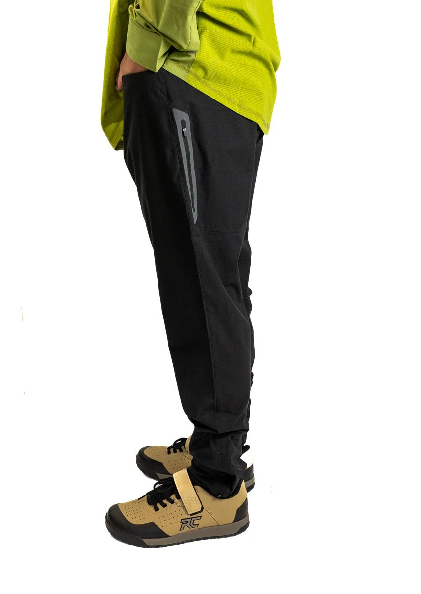 Men's Rider Lightweight Bike Pant - Image 6