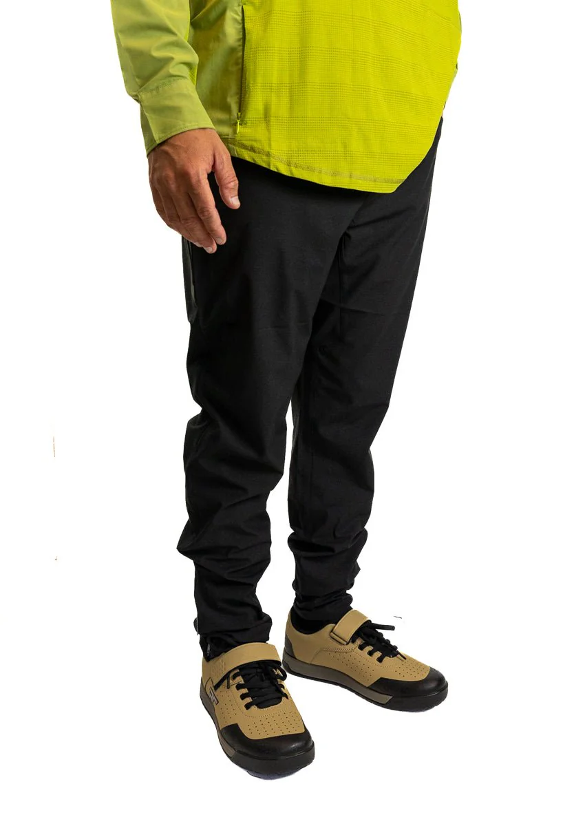 Men's Rider Lightweight Bike Pant - Image 7