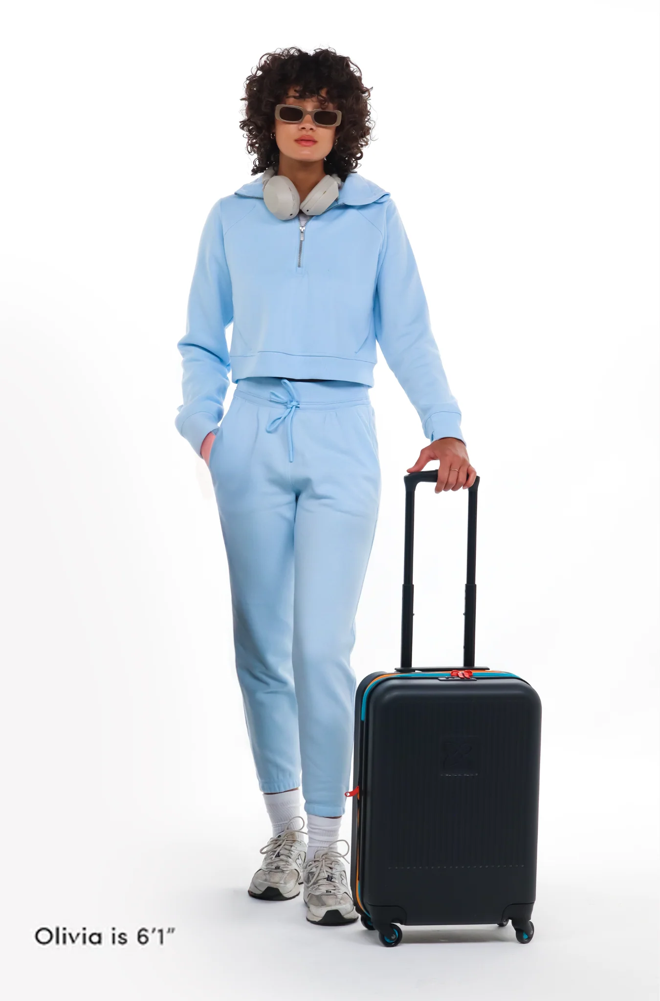 Meridian 22" Carry-On Suitcase - Image 13