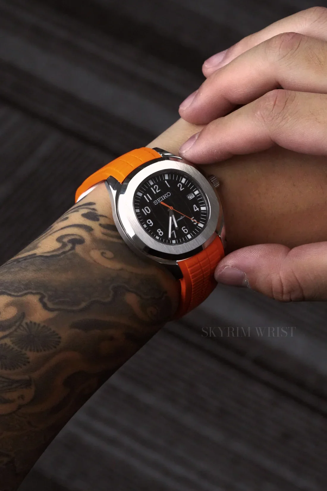 Mod Aquanaut Orange Black Watch - Image 2