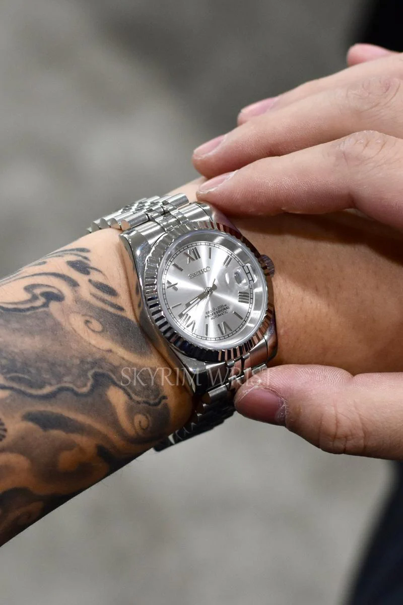 Mod Datejust Roman Silver Watch - Image 2
