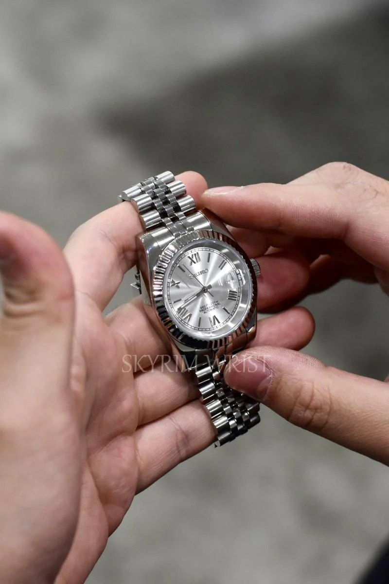 Mod Datejust Roman Silver Watch - Image 3