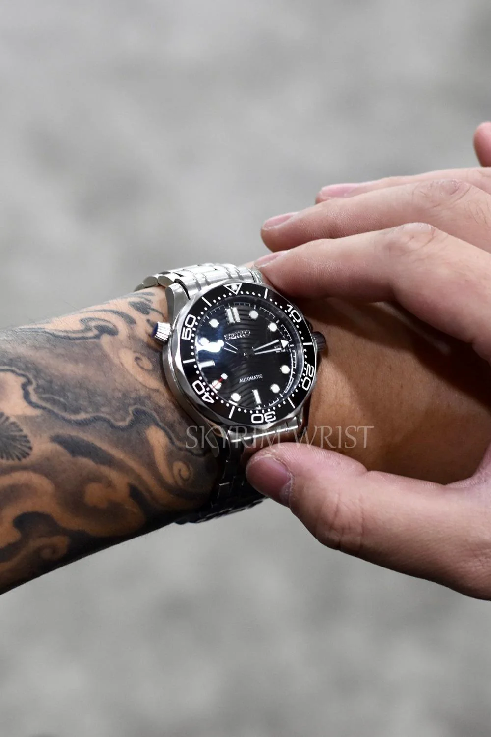 Mod Seamaster Silver Black Watch - Image 2