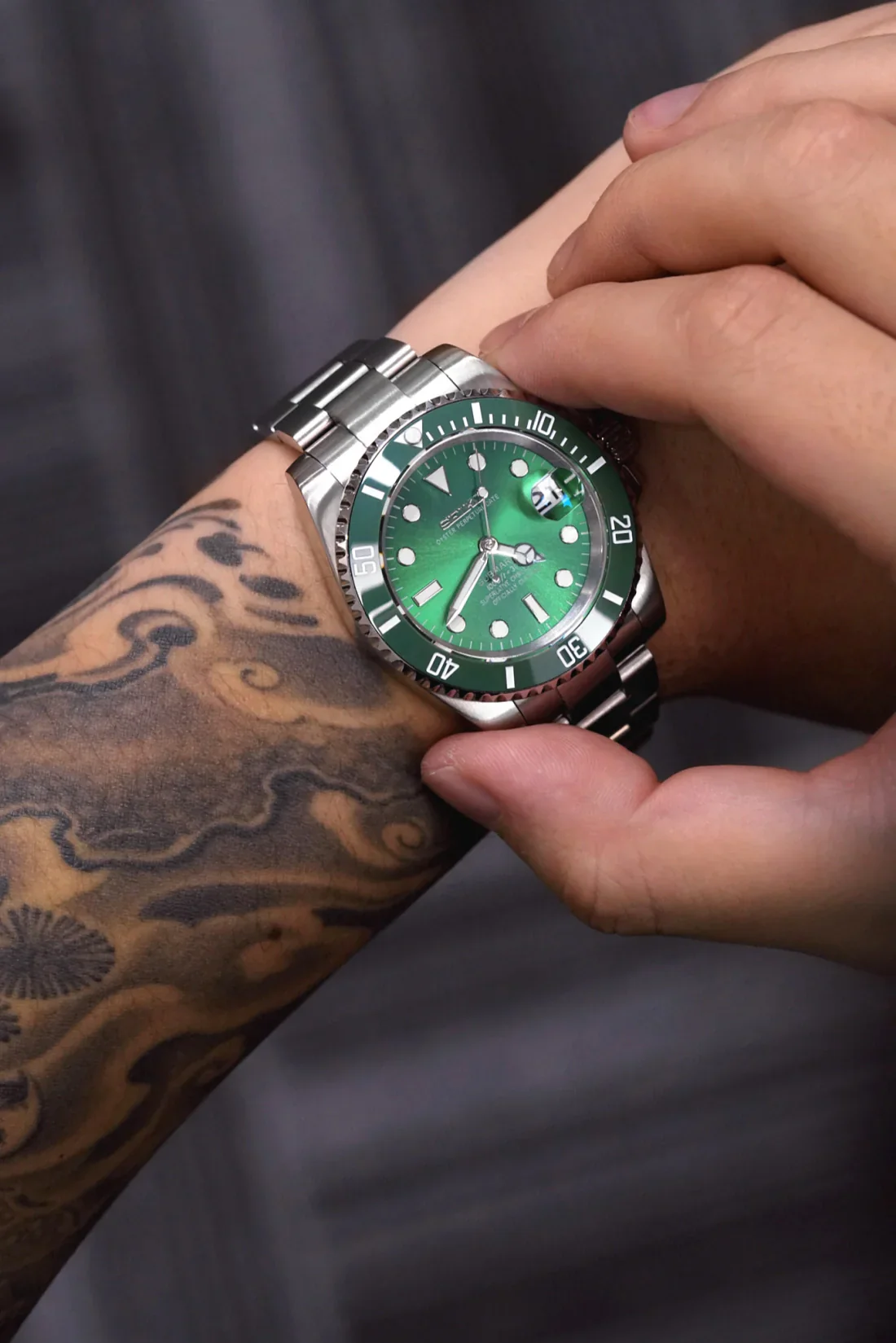 Mod Submariner Hulk Watch - Image 2