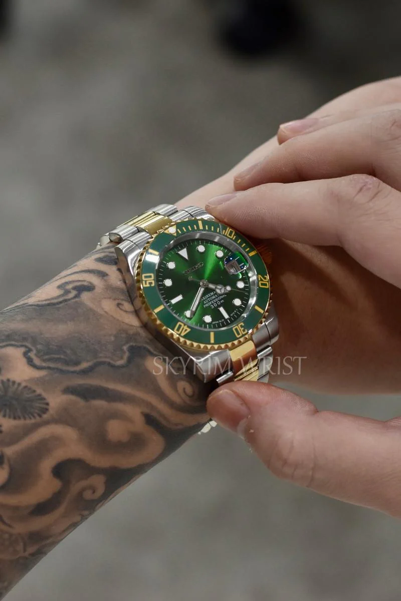Mod Submariner Two-Tone Gold Green Watch - Image 2