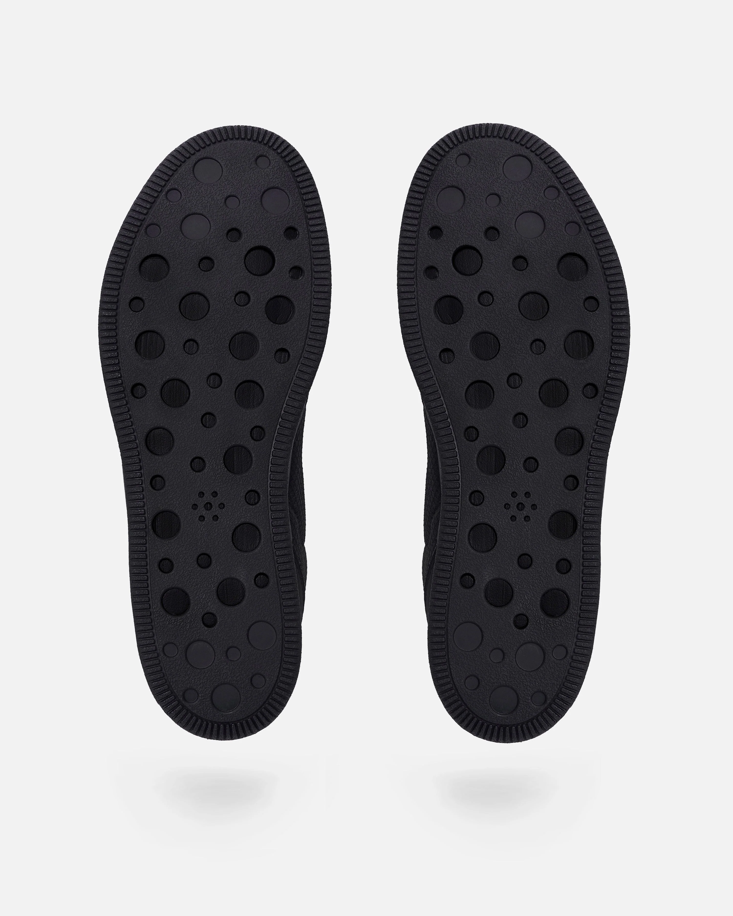 Model 001: Black Sneakers - Image 5