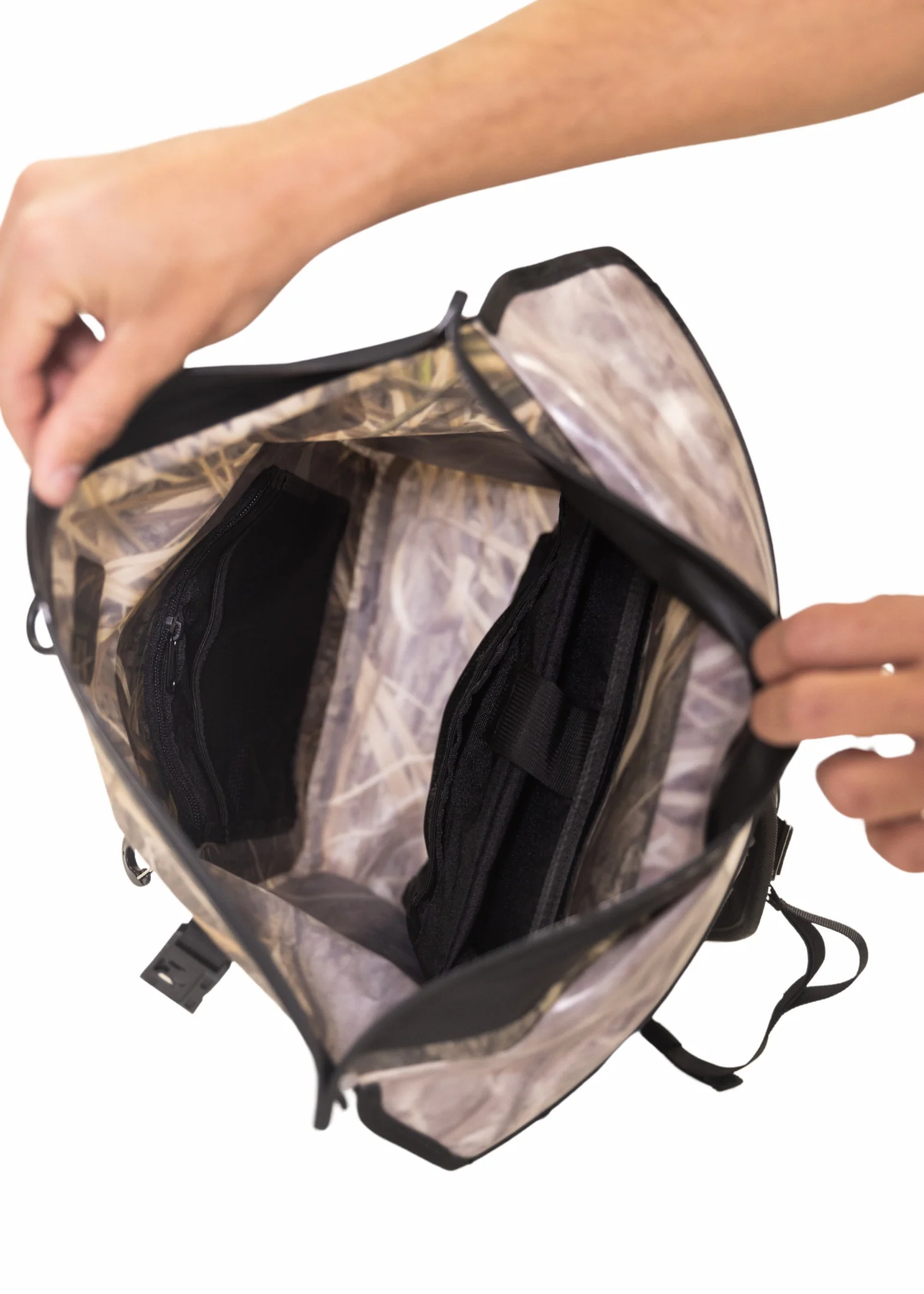Mossy Oak - 25-Liter, Auto-Sealing, Waterproof, Floating, Scent Proof Dry Bag - Image 5
