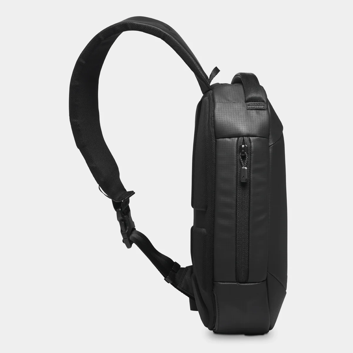 Navigator RS Sling 6L Crossbody Bag - Image 4