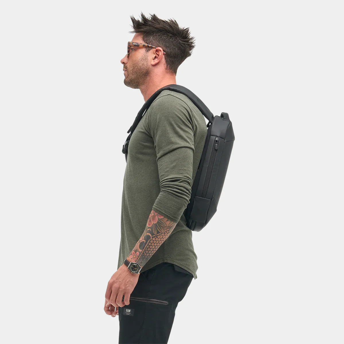 Navigator RS 10L Sling | Crossbody Bag - Image 5