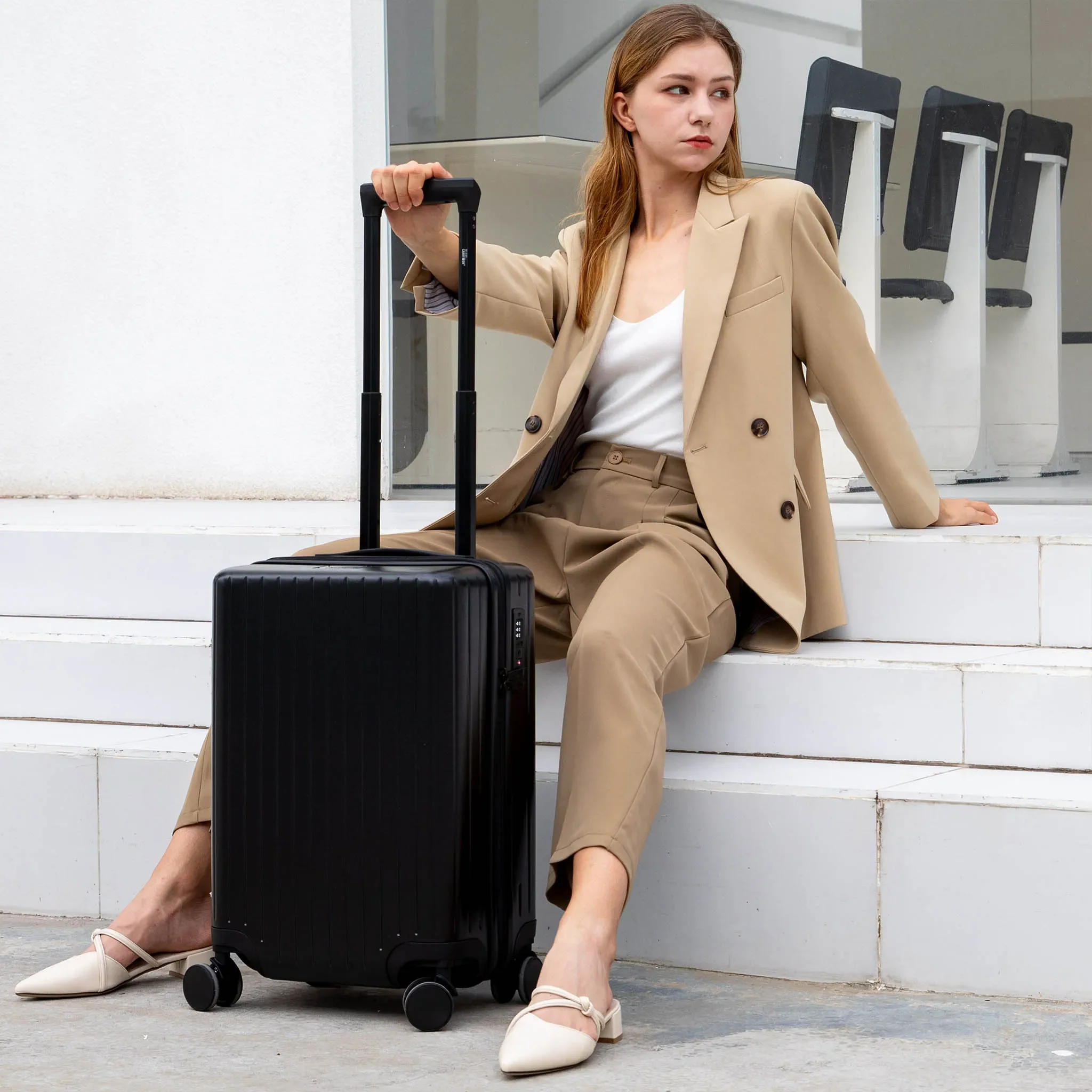 Ocean Polycarbonate Carry-On Suitcase - Image 12