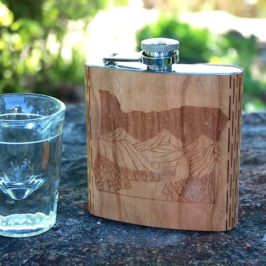 Oregon Night Landscape 6 oz. Wooden Hip Flask - Outdoor Adventure Collection - Art by Ben McKenzie - Image 3