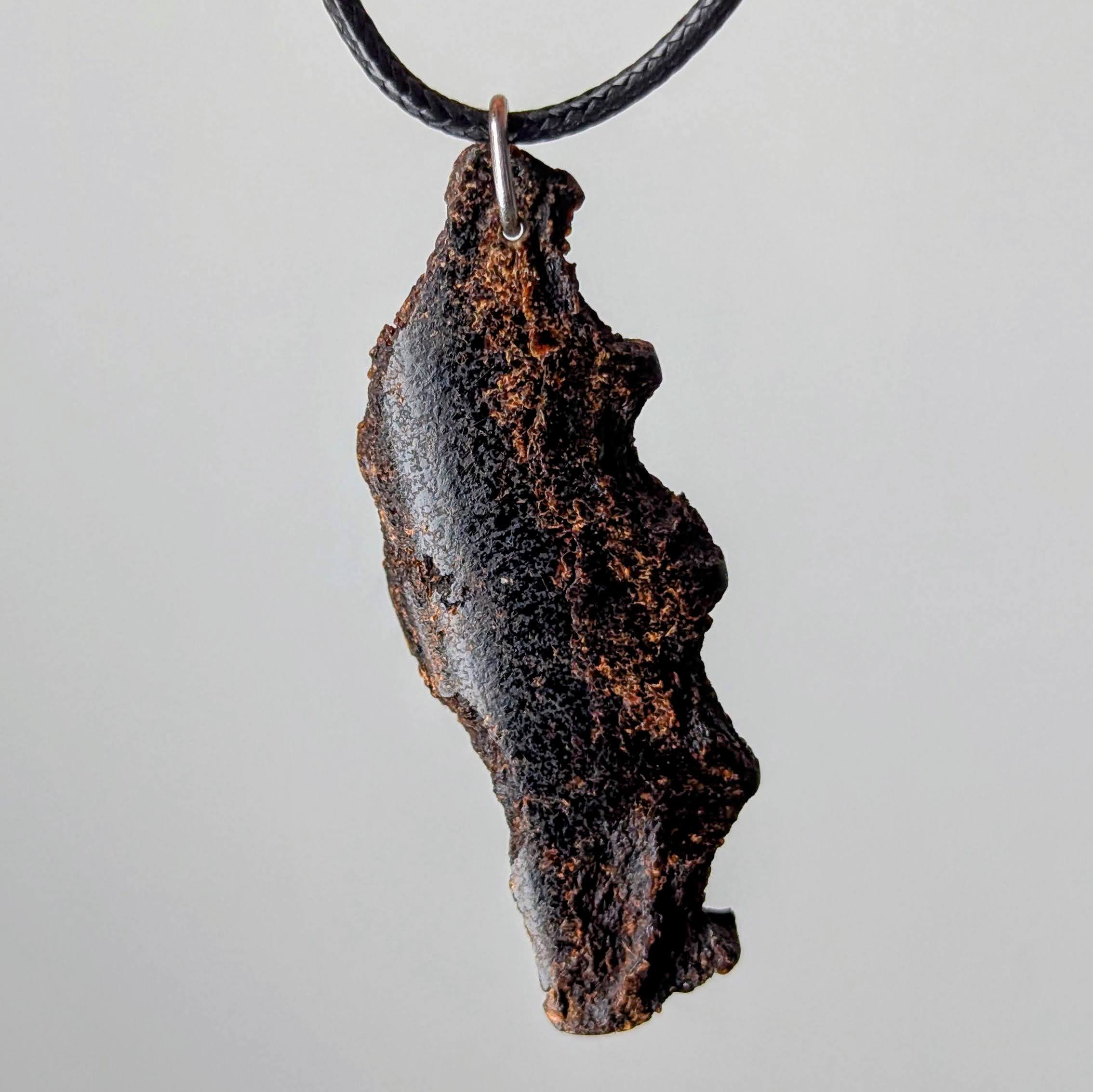 Peliacys Pendant Necklace - Image 5