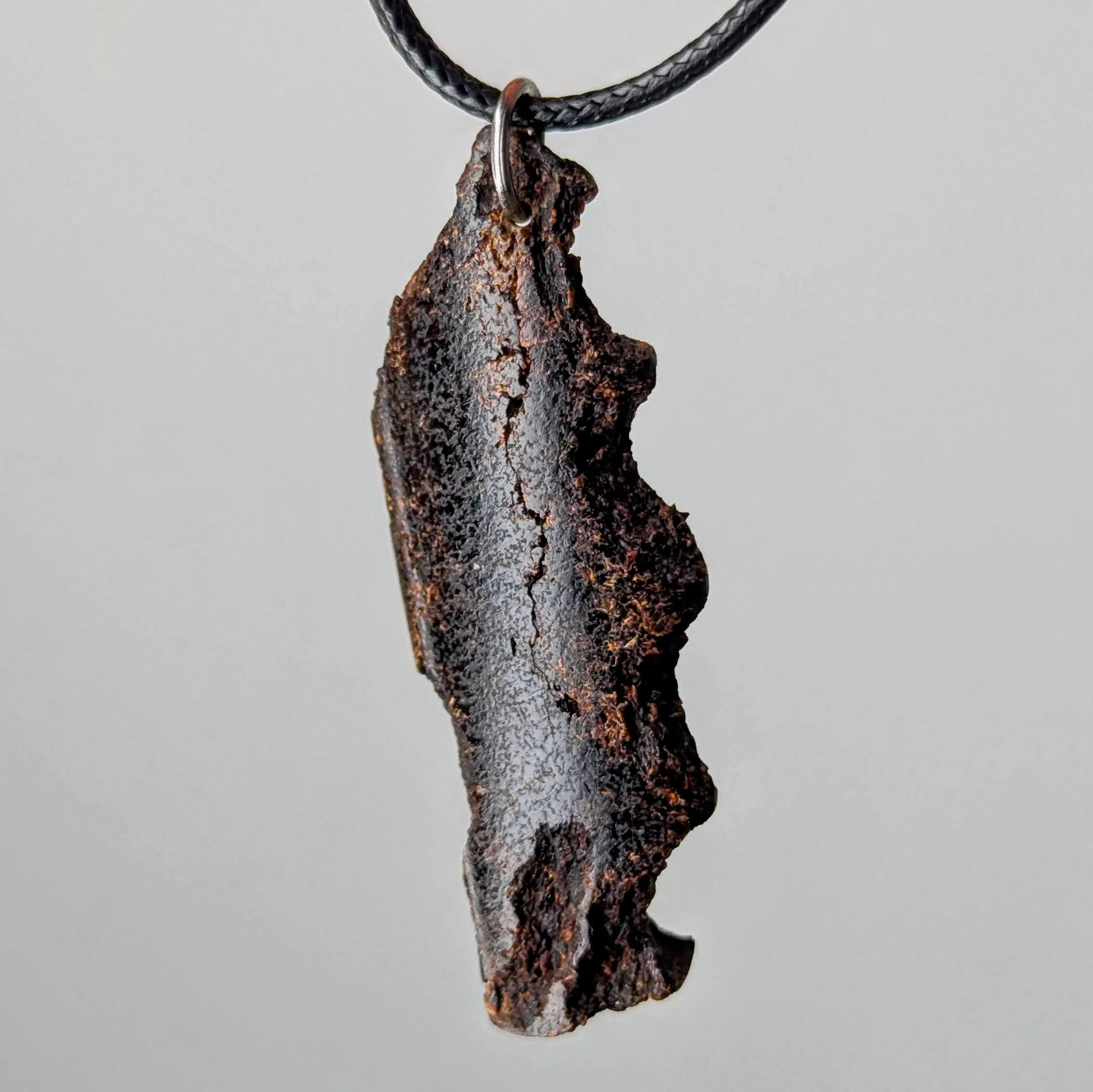 Peliacys Pendant Necklace - Image 6