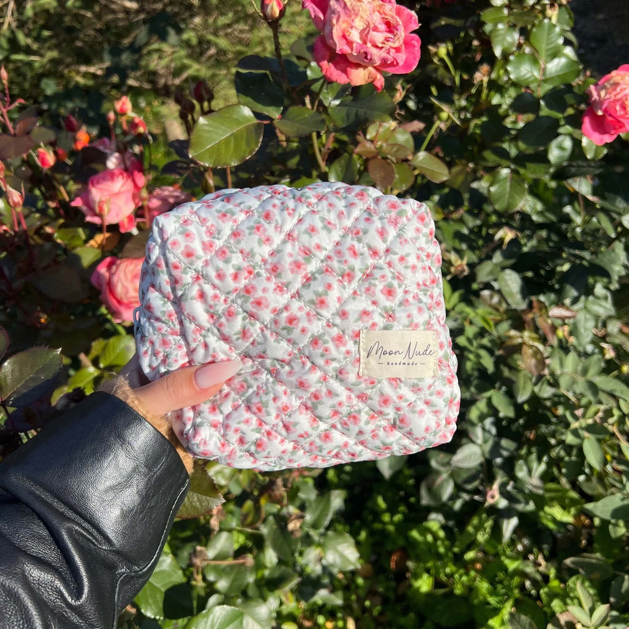Peony Mini Makeup Bag - Image 4