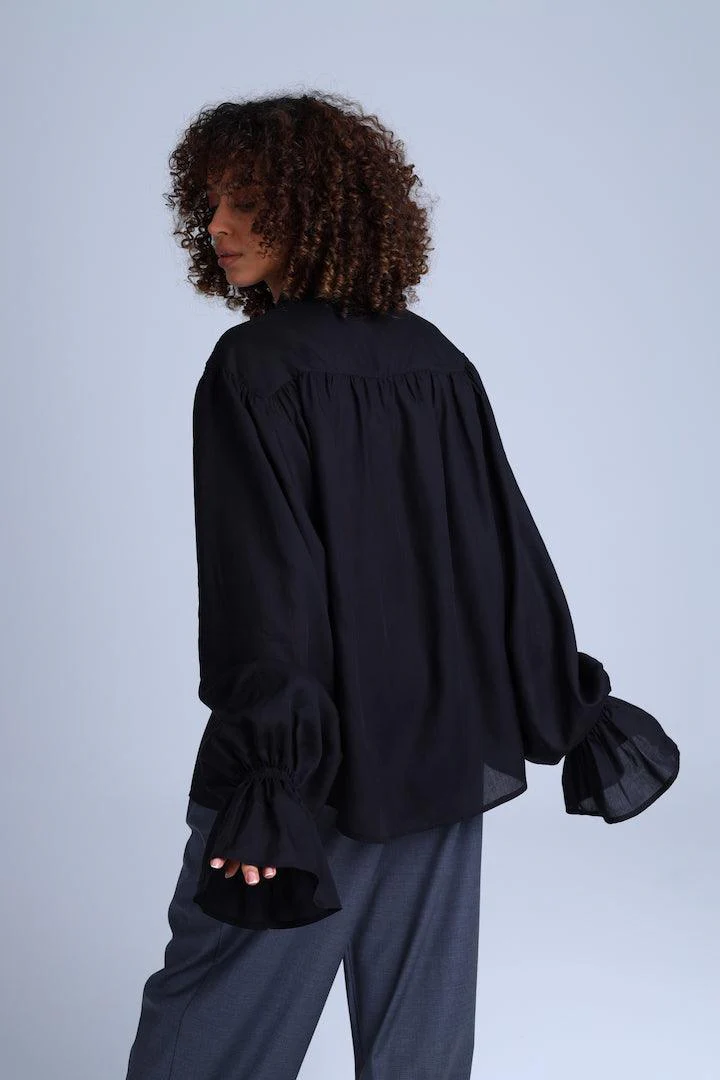 Protagonista Tencel Bow-Tie Black Blouse With Voluminous Airy Sleeves - Image 10