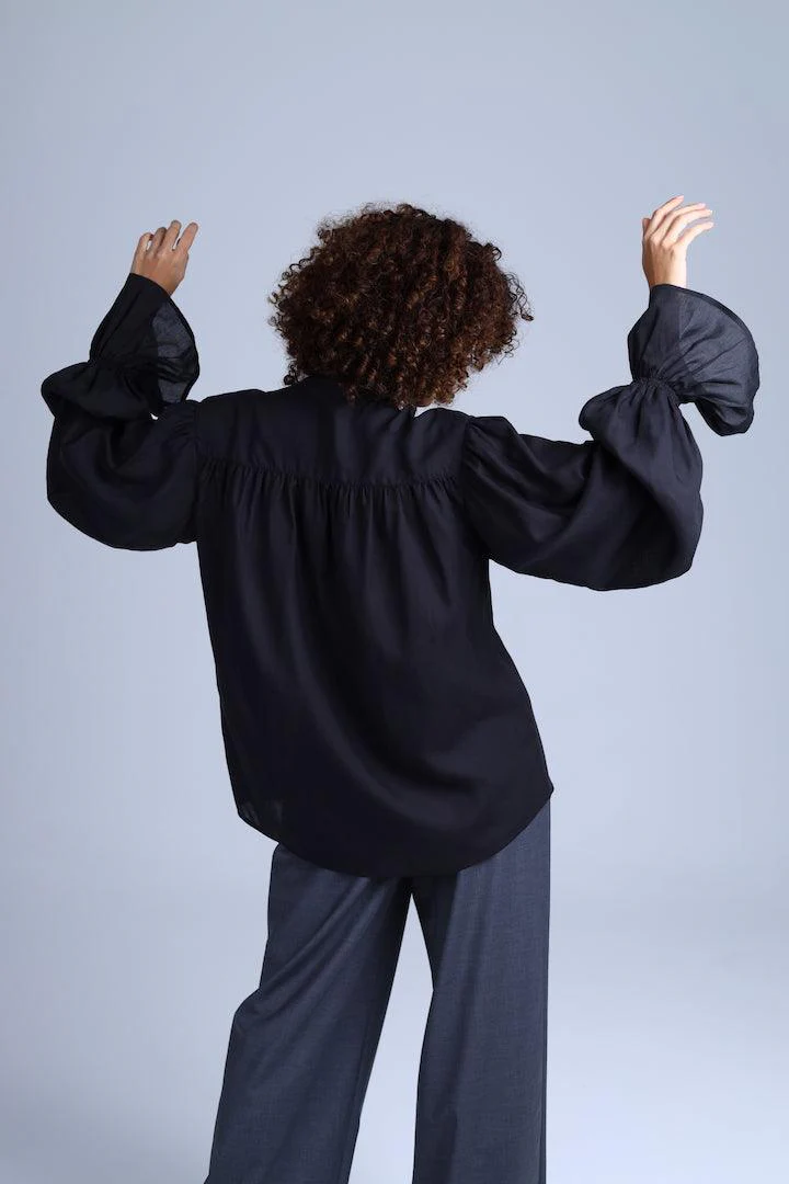 Protagonista Tencel Bow-Tie Black Blouse With Voluminous Airy Sleeves - Image 9