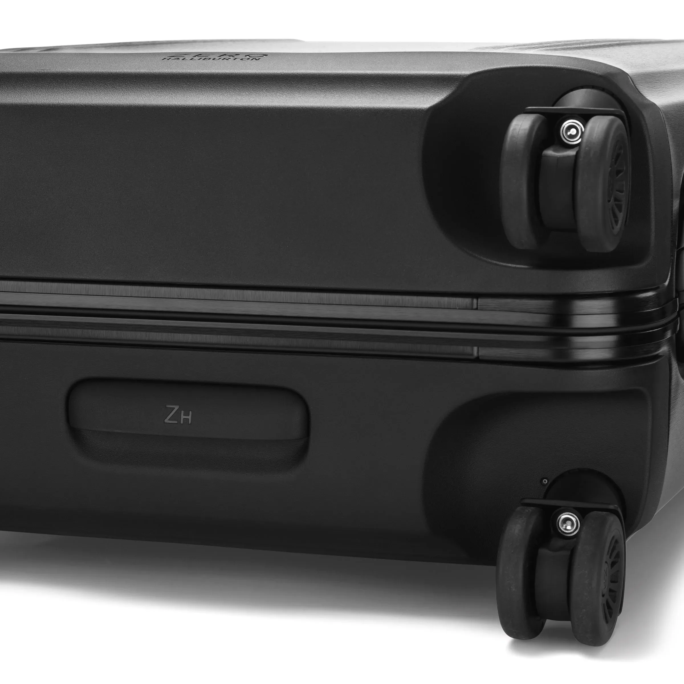 Pursuit Aluminum | Continental Carry-On Suitcase - Image 10