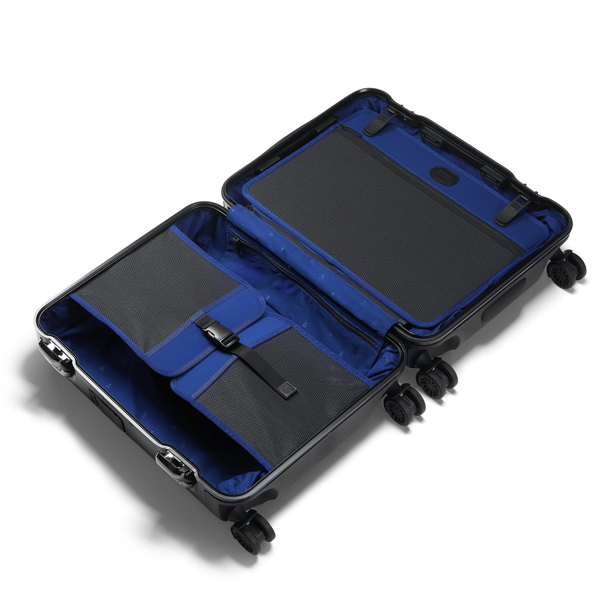 Pursuit Aluminum | Continental Carry-On Suitcase - Image 11