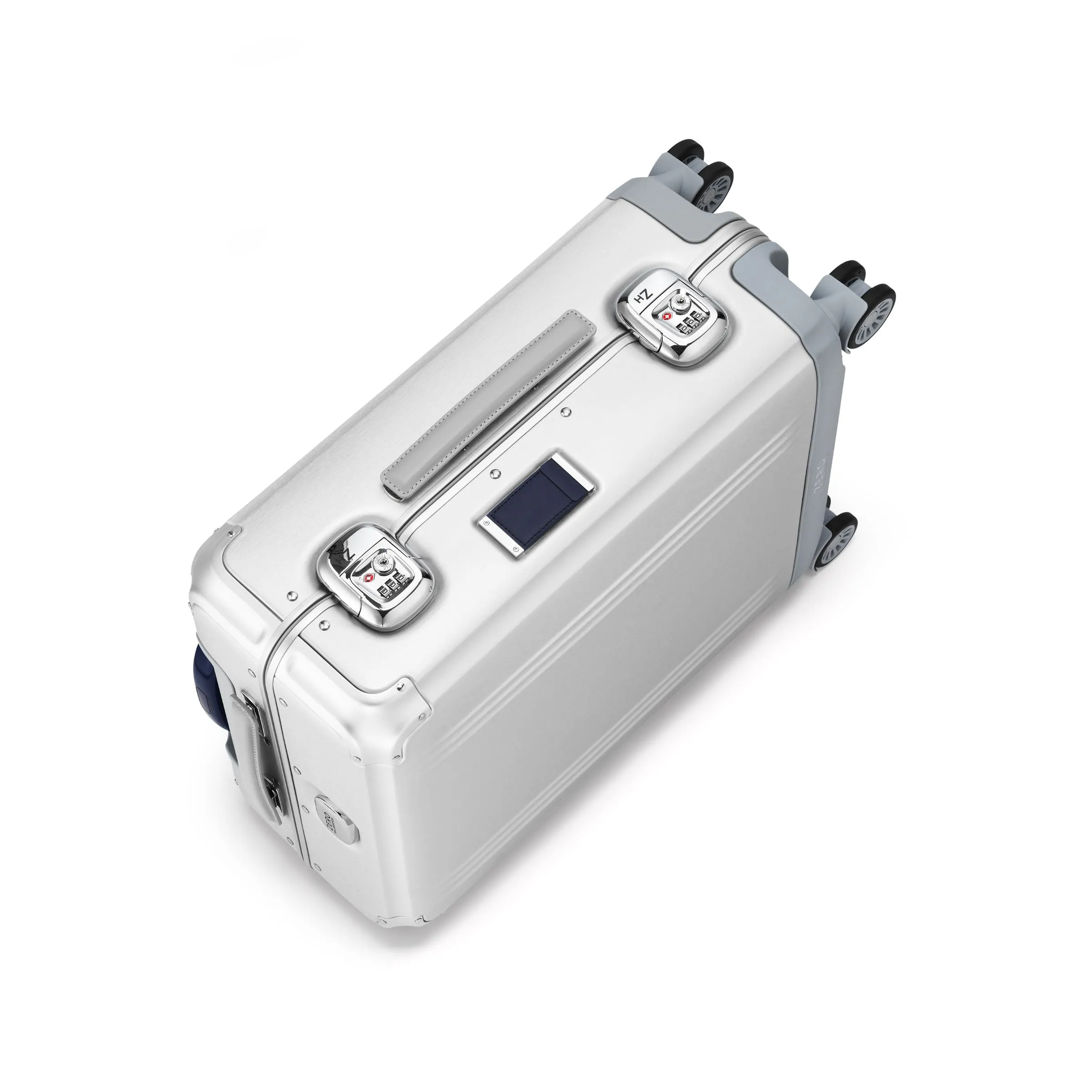 Pursuit Aluminum | Continental Carry-On Suitcase - Image 21