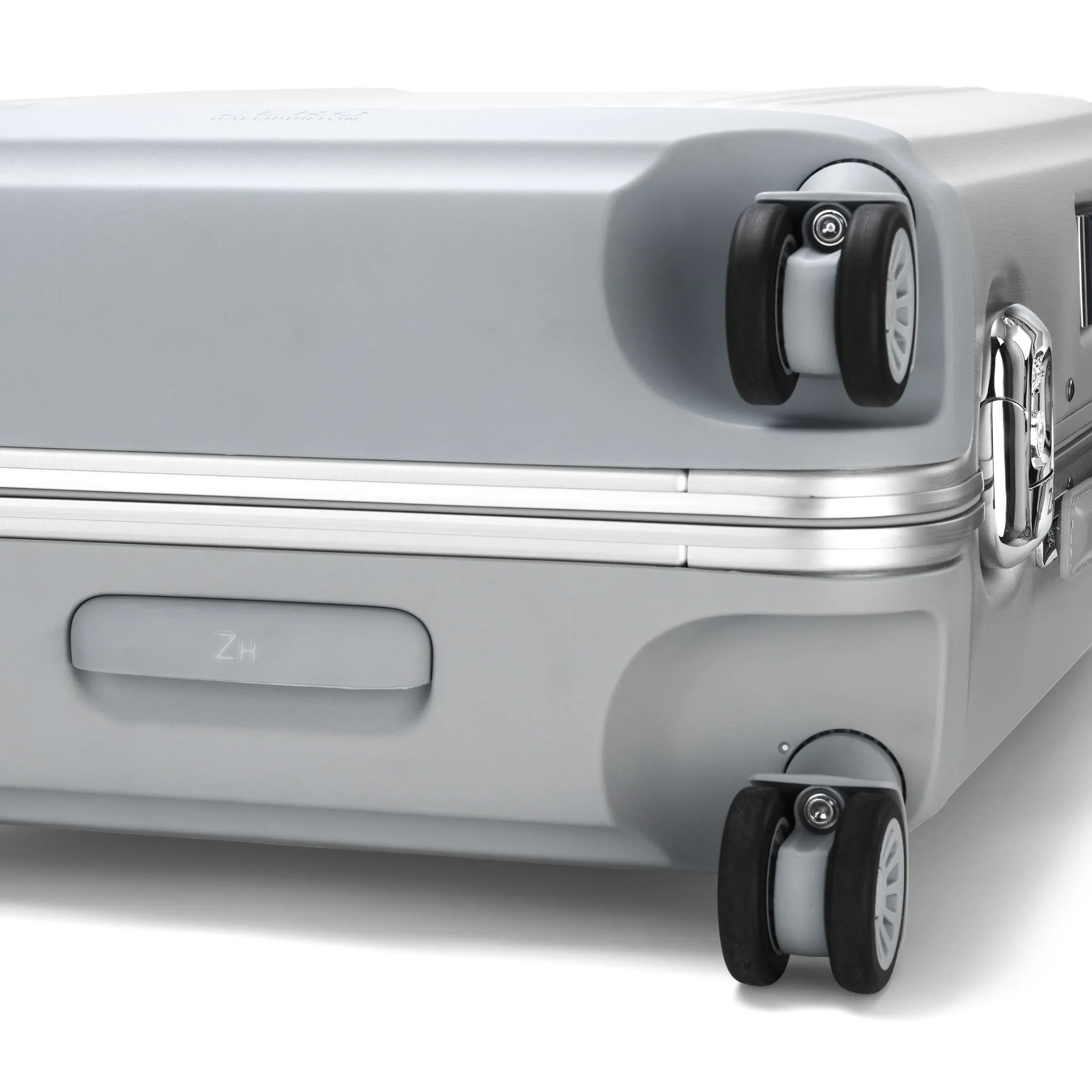 Pursuit Aluminum | Continental Carry-On Suitcase - Image 23
