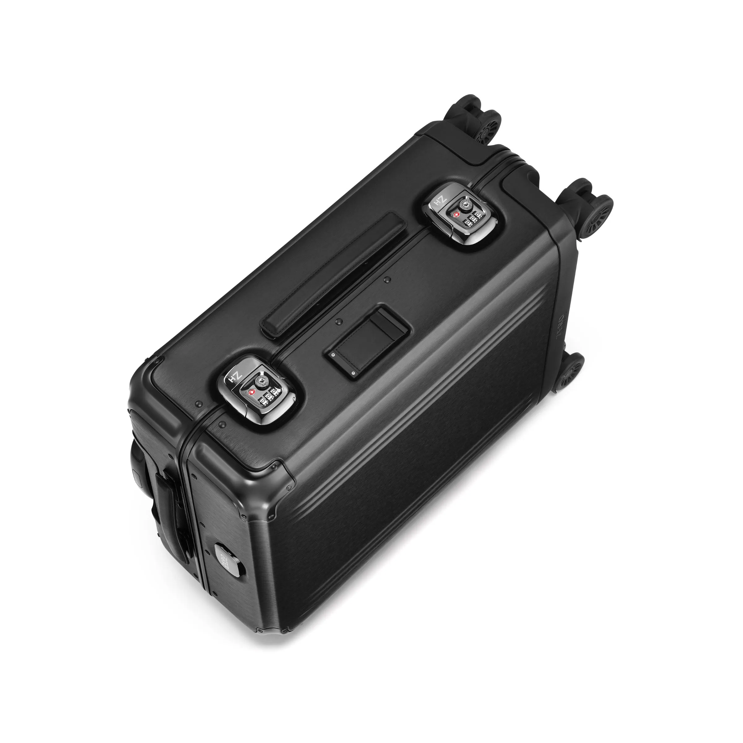 Pursuit Aluminum | Continental Carry-On Suitcase - Image 8