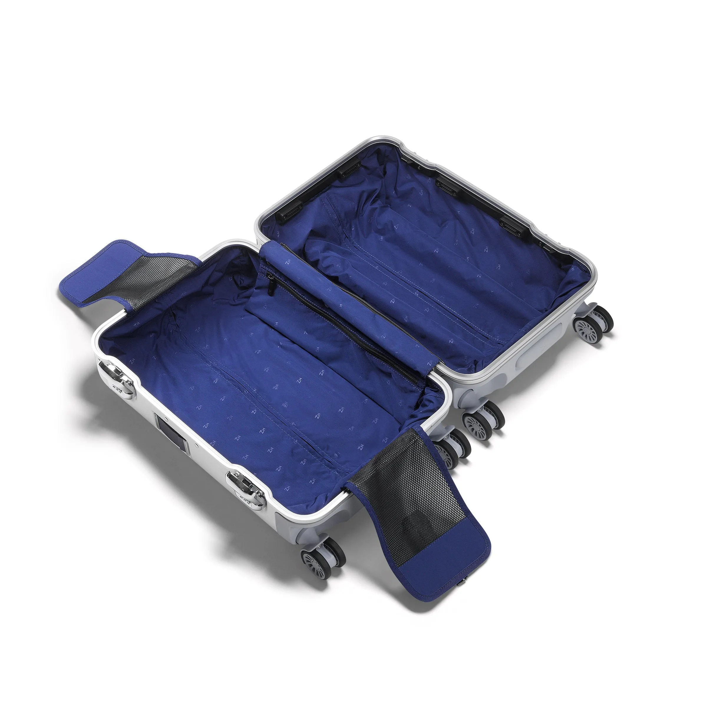 Pursuit Aluminum | International Carry-On Suitcase - Image 30