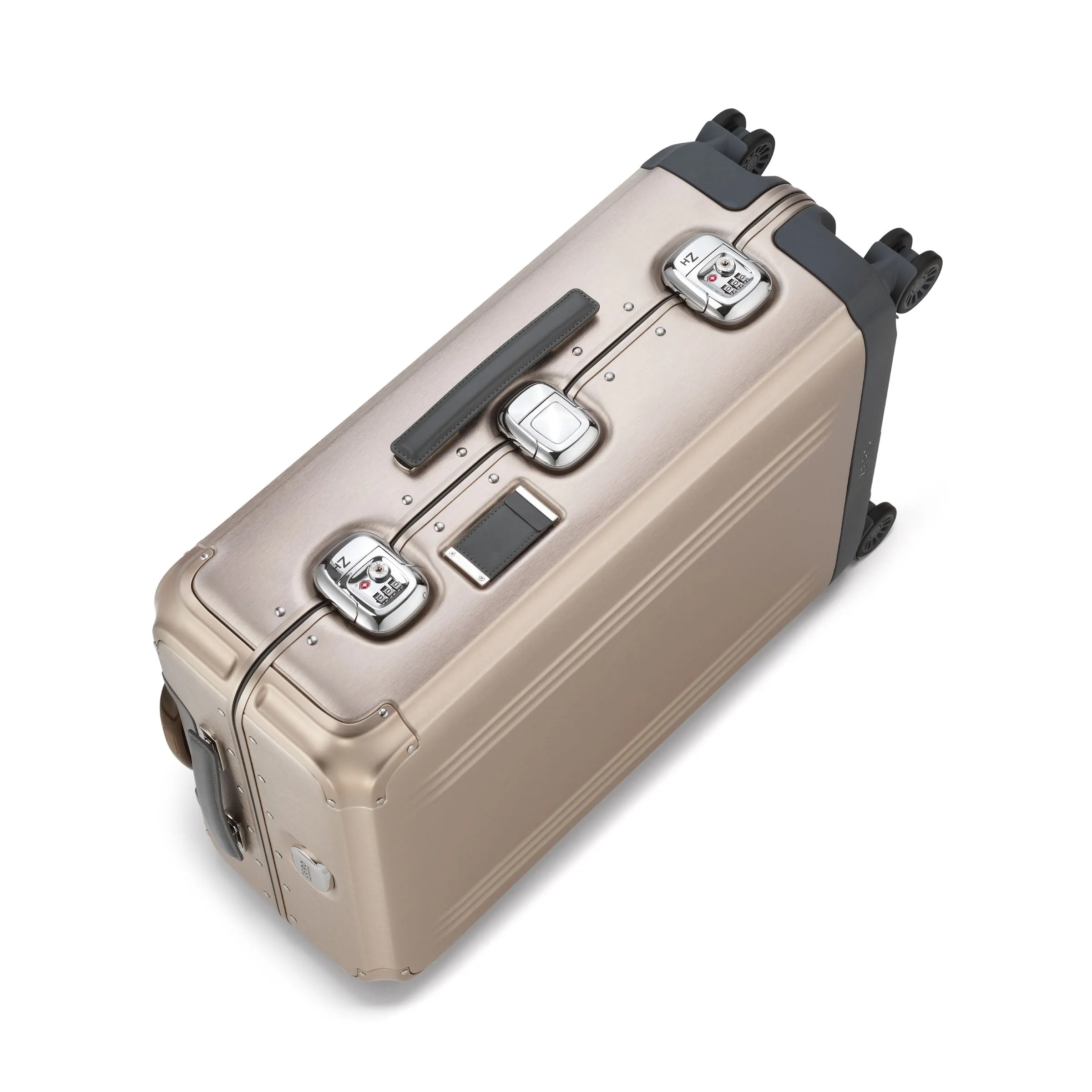 Pursuit Aluminum | Medium Suitcase - Image 11