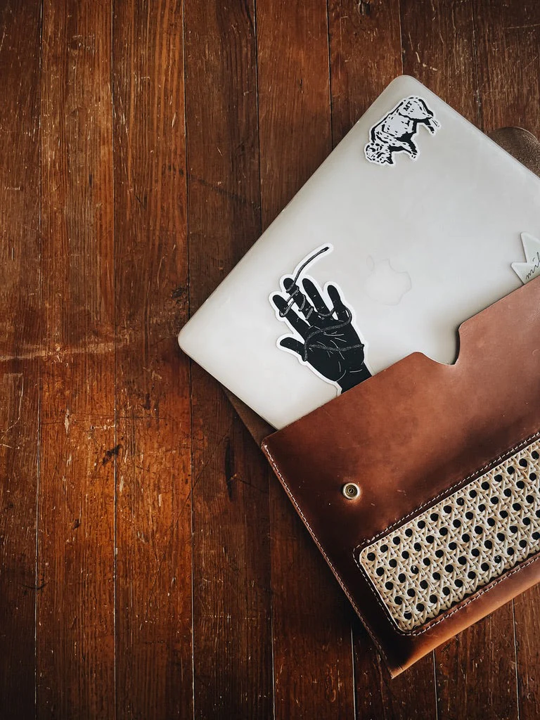 Riviera Laptop Case - Image 2