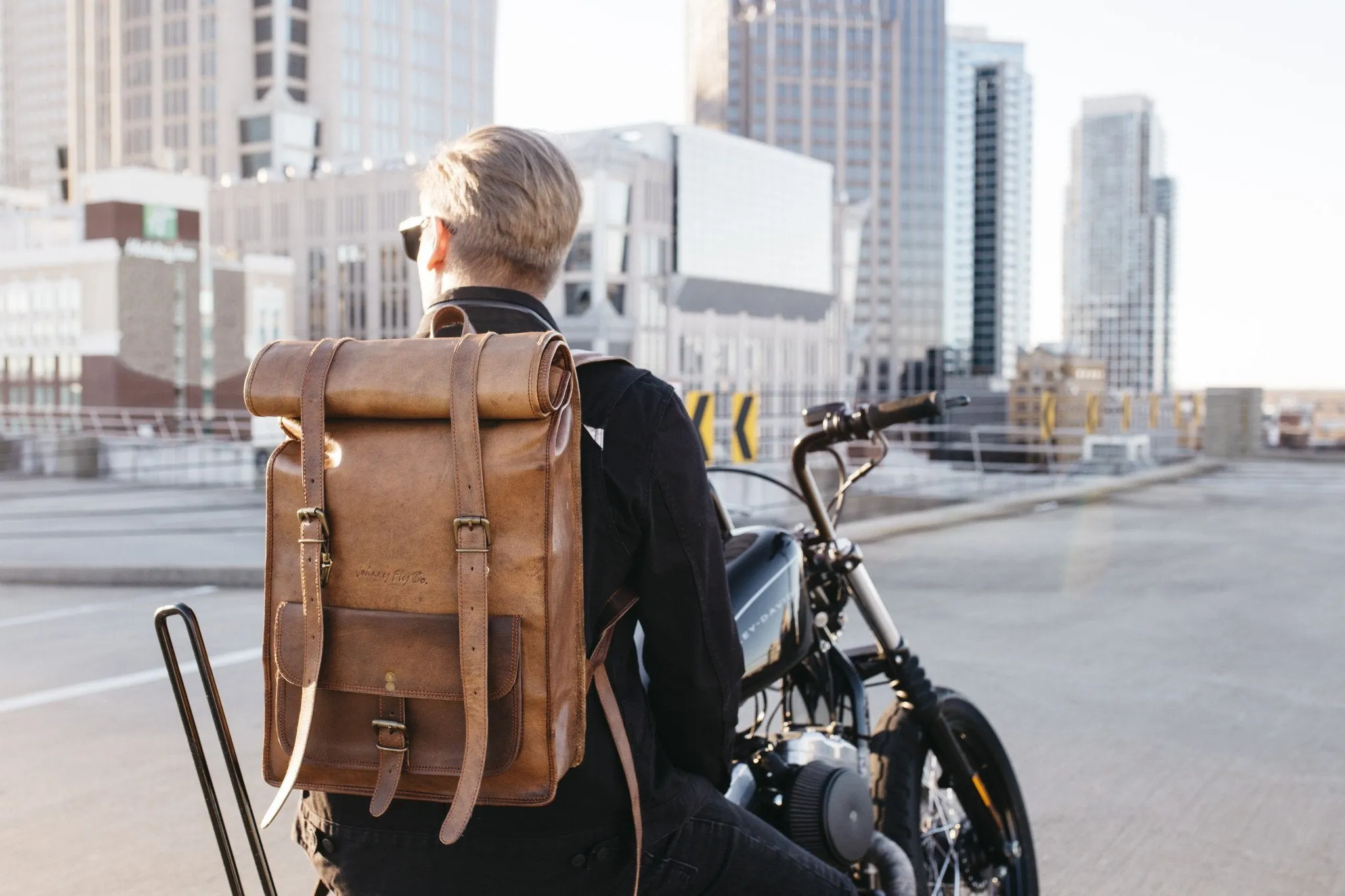 Rolltop Backpack – Versatile 18-25L Laptop Pack - Image 10