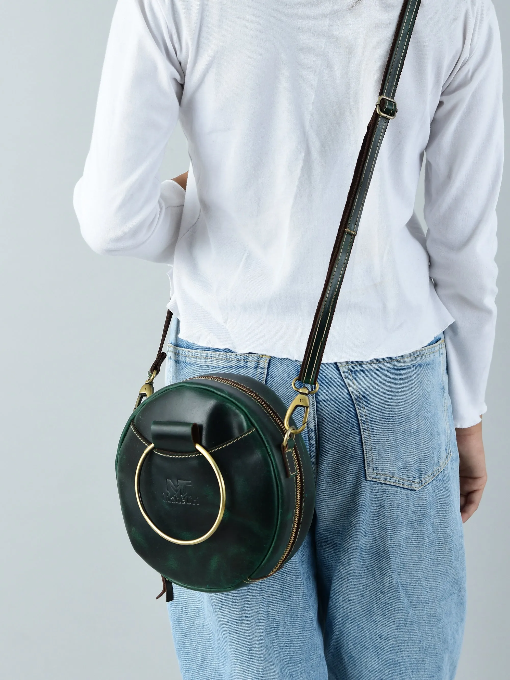 Rosie Sling Circle Bag - Image 2