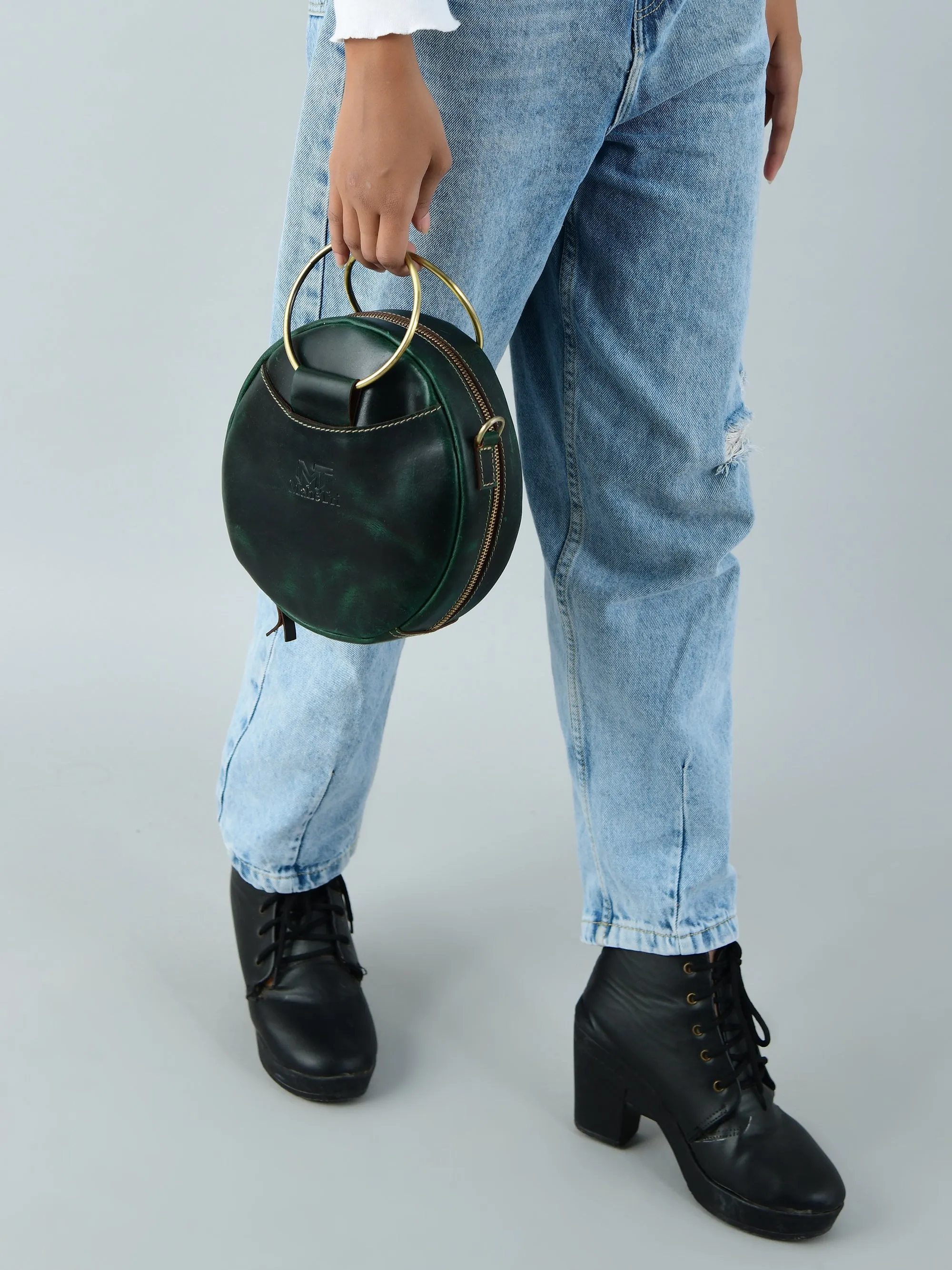 Rosie Sling Circle Bag - Image 7