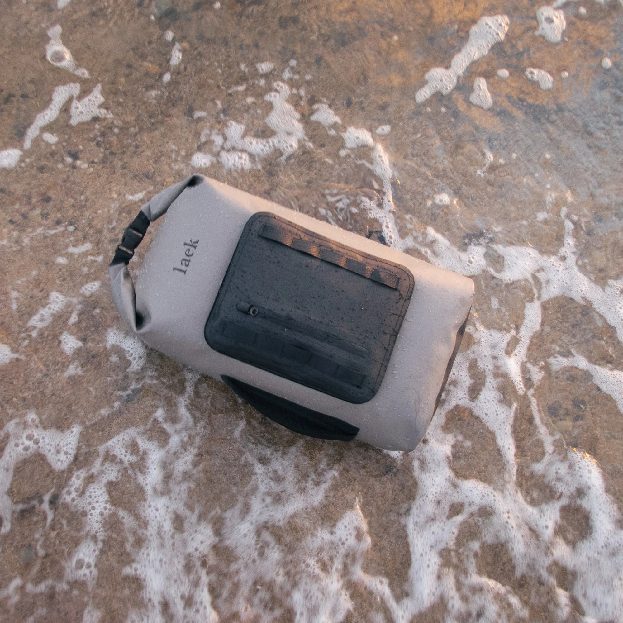 Seafield 30L Waterproof Backpack - Image 12