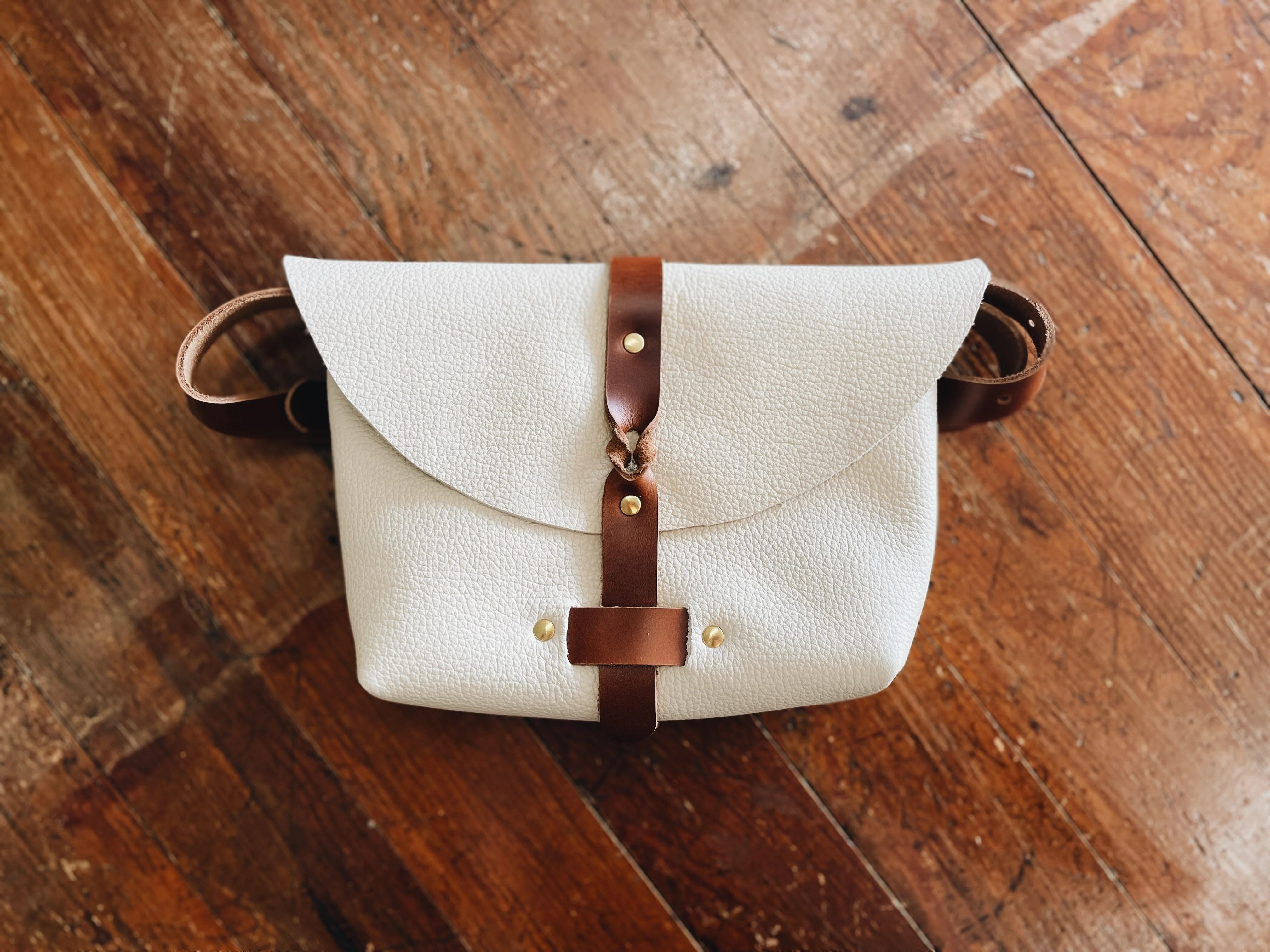 Shake Your Fanny Pack - Image 2
