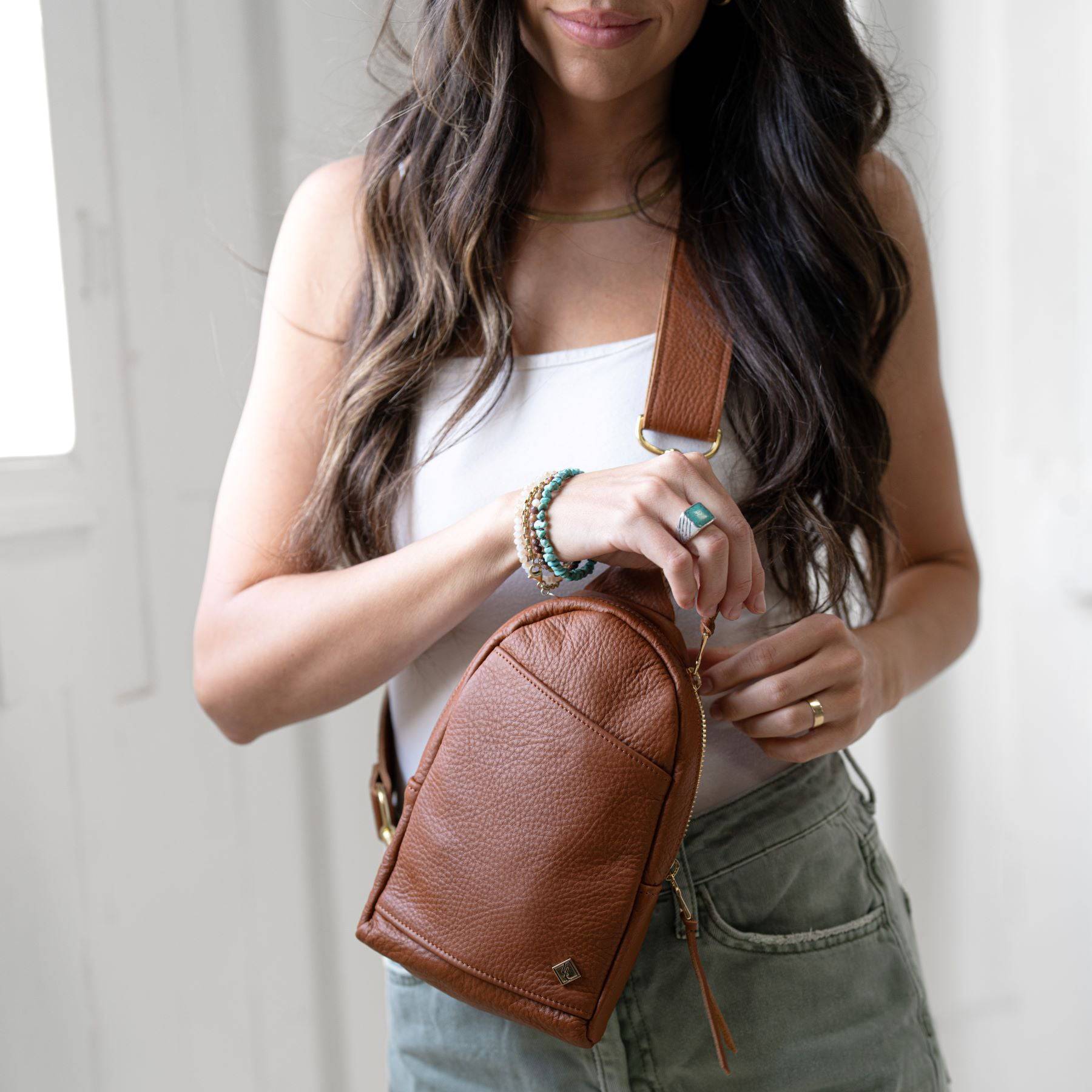 Stylish Leather Sling Bag for Women - Image 4